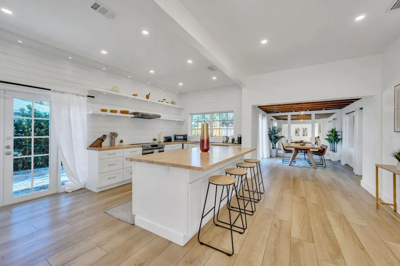 Stunning Tropical Pool House Delray Near The Ocean 9
