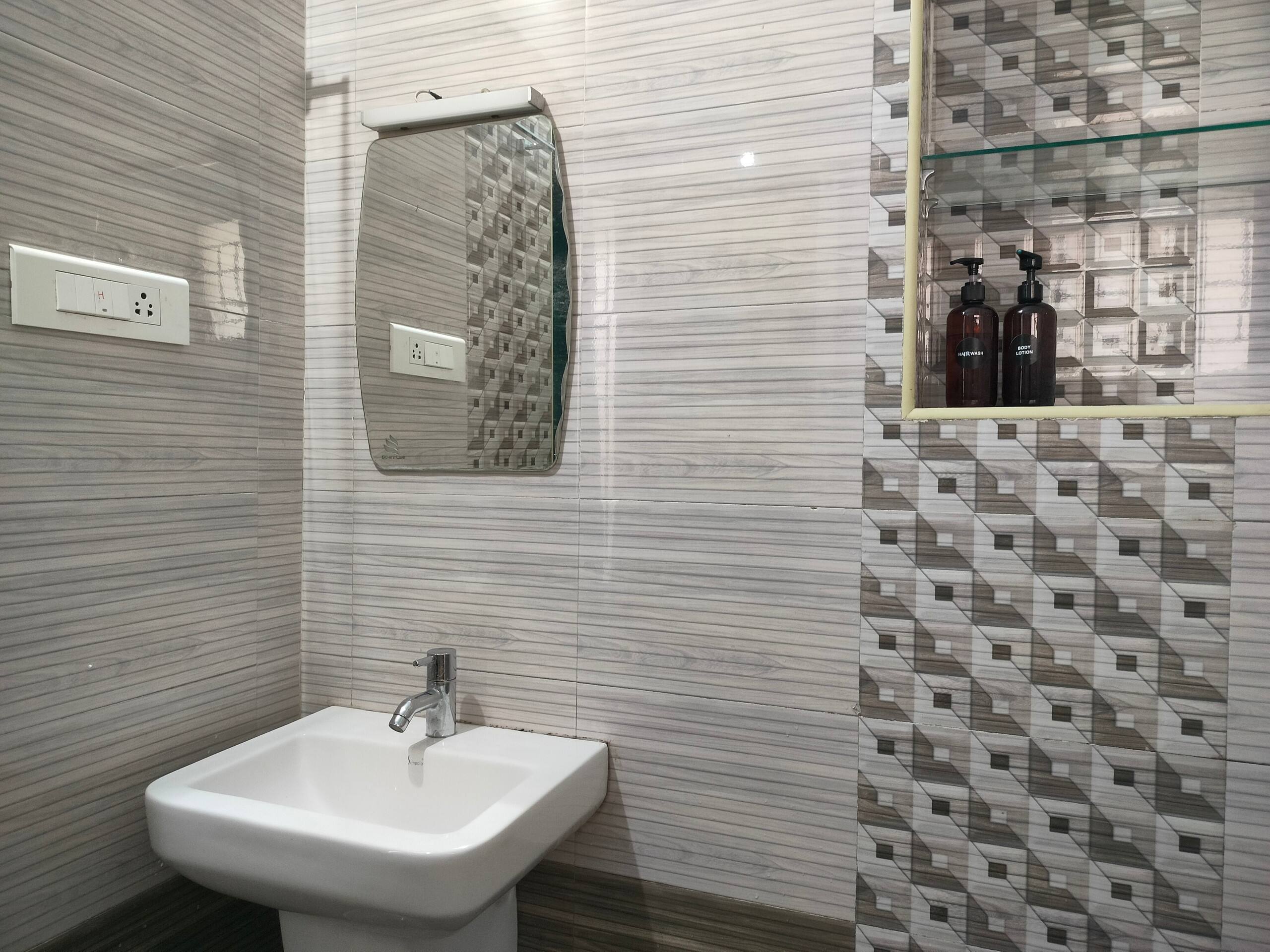 Deep-AC 2BHK Near Temple & Airport| Ground Floor 13