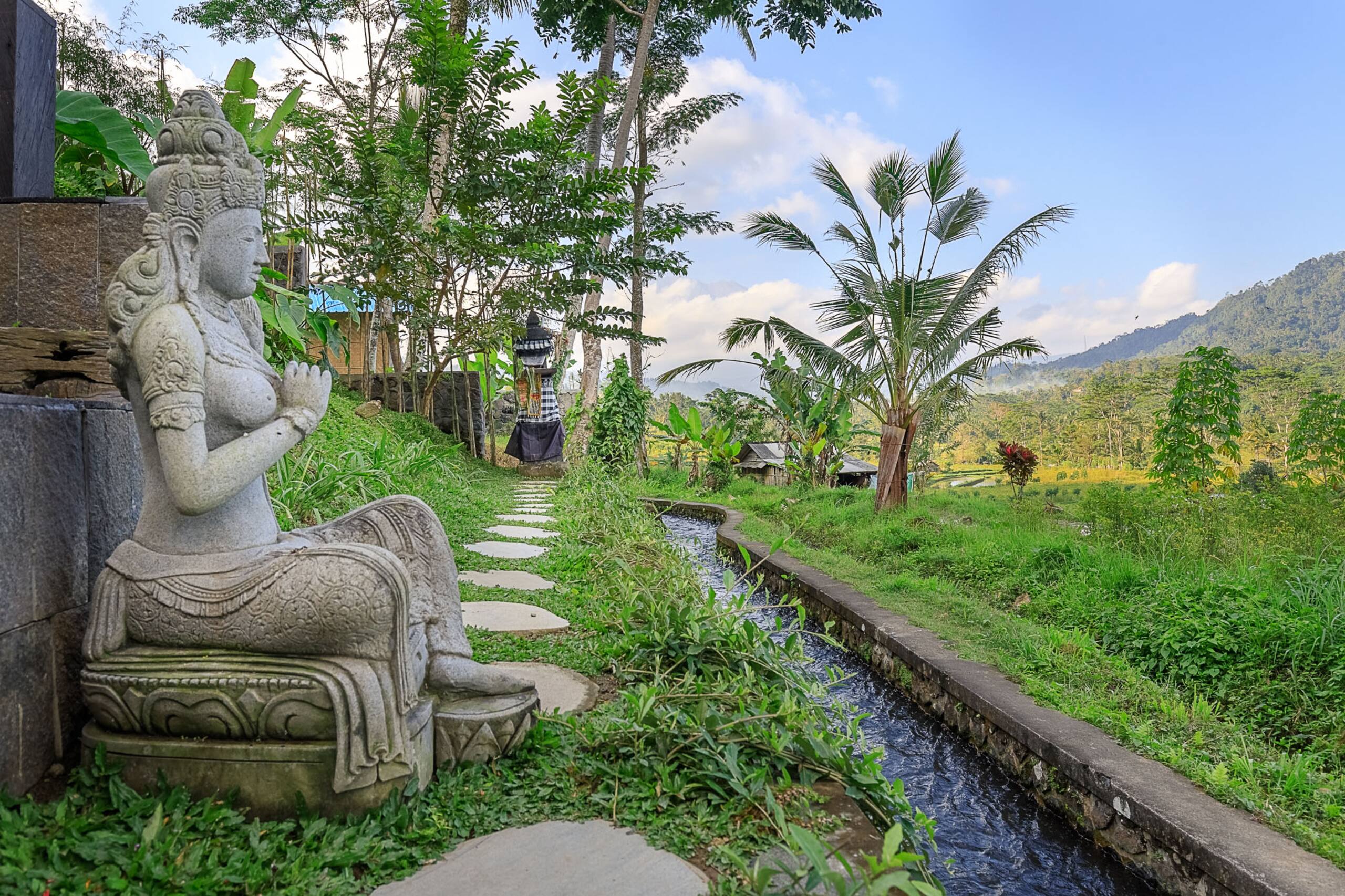 Romantic Barn with Mt. Agung Views 29