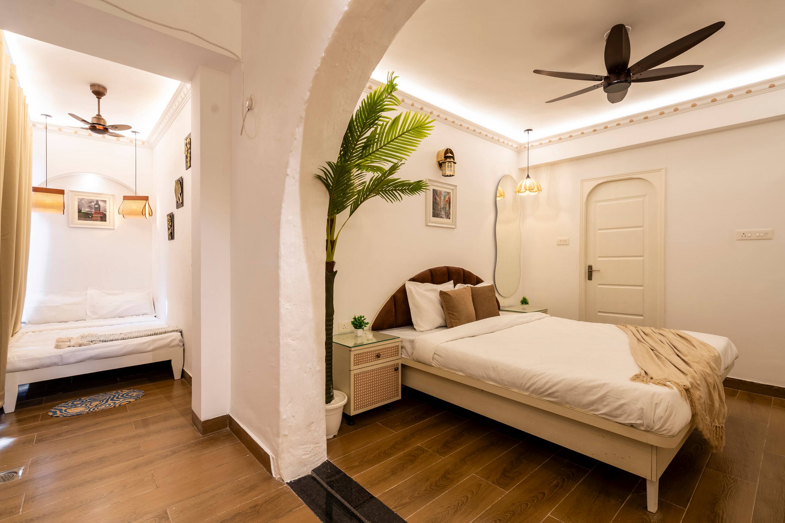 Luxurious Boho Family Suite|Indoor Pool|Near Beach 25