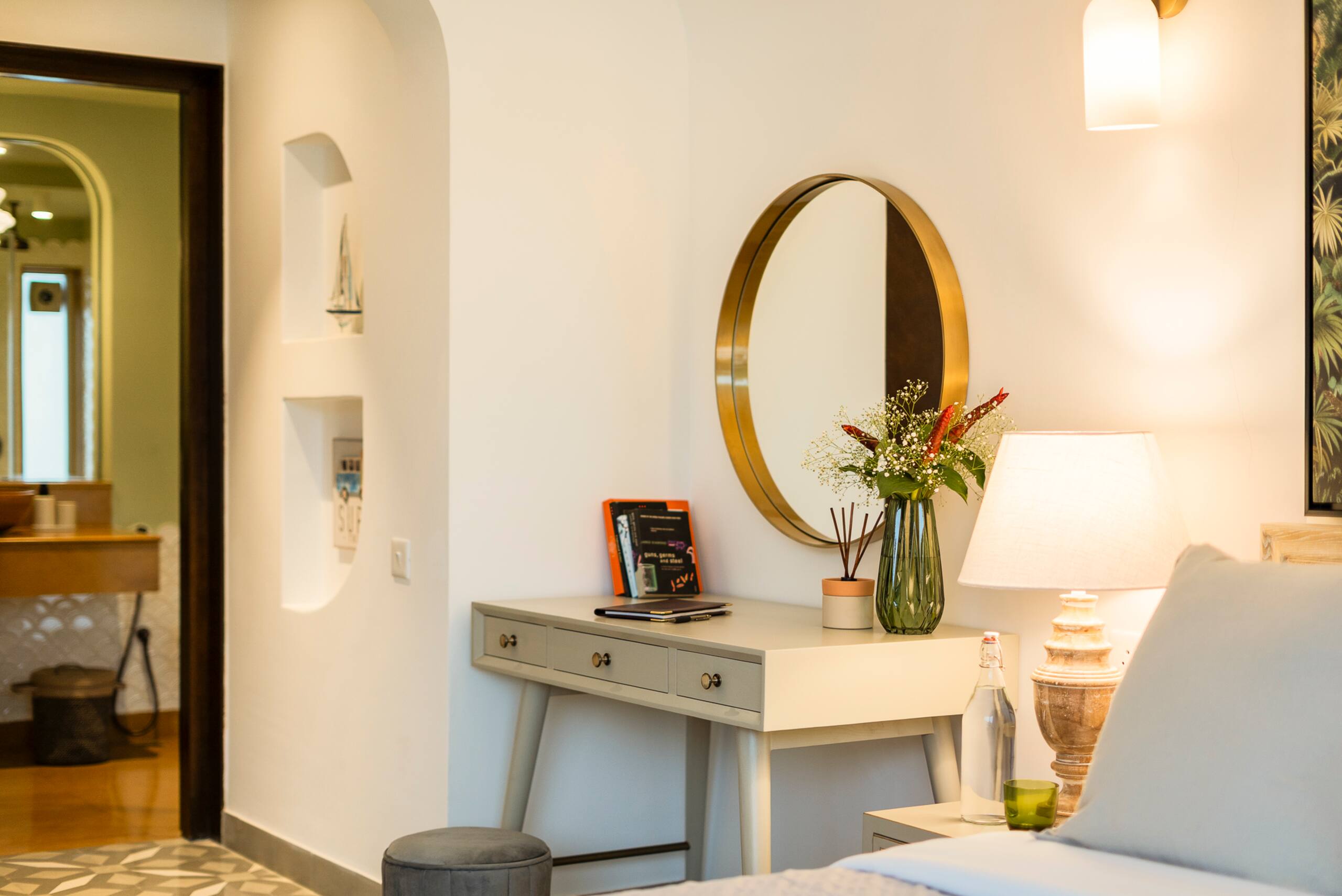 ElVolar 2BHK Apartment w/ Common Pool 17
