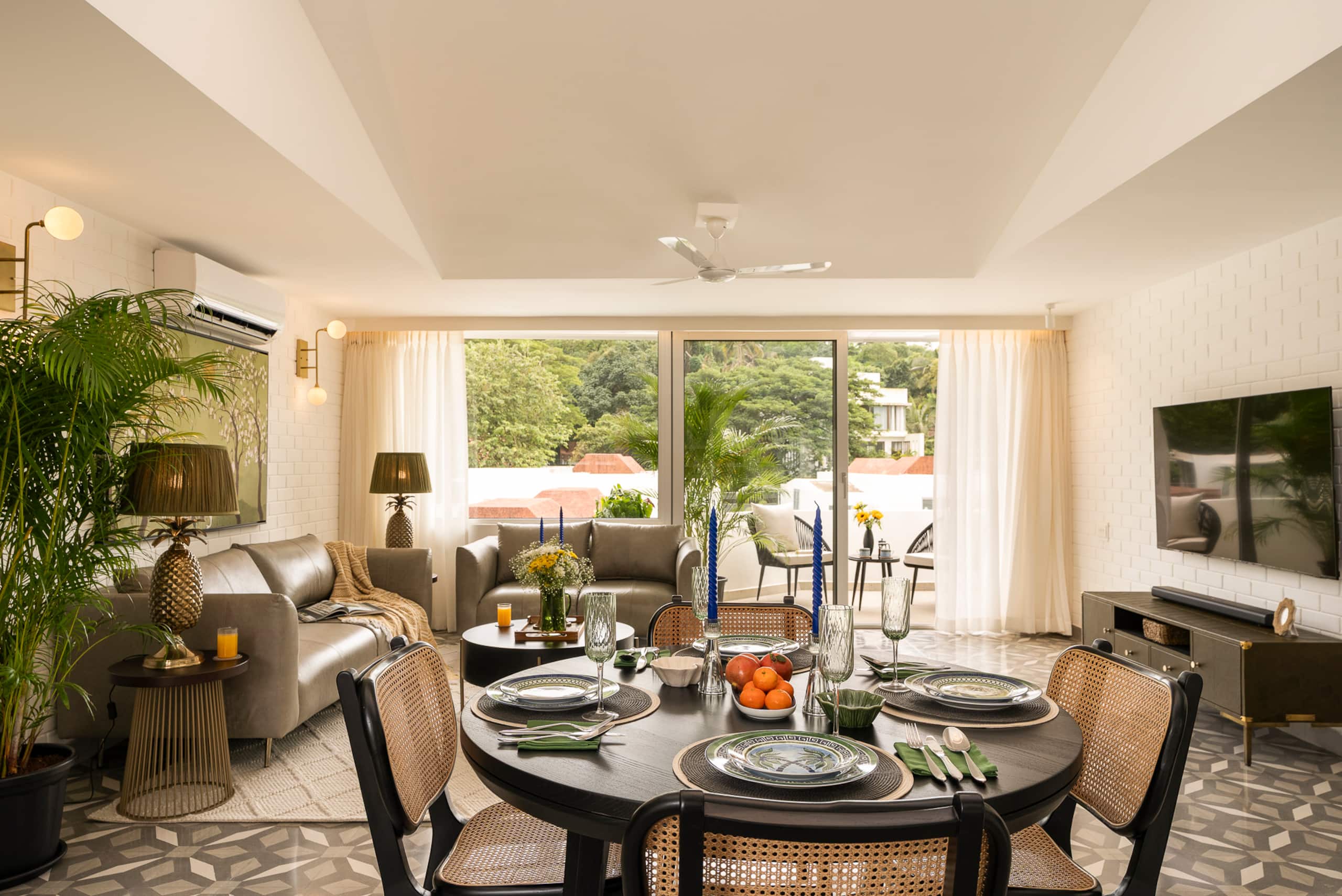 ElVolar 2BHK Apartment w/ Common Pool 8