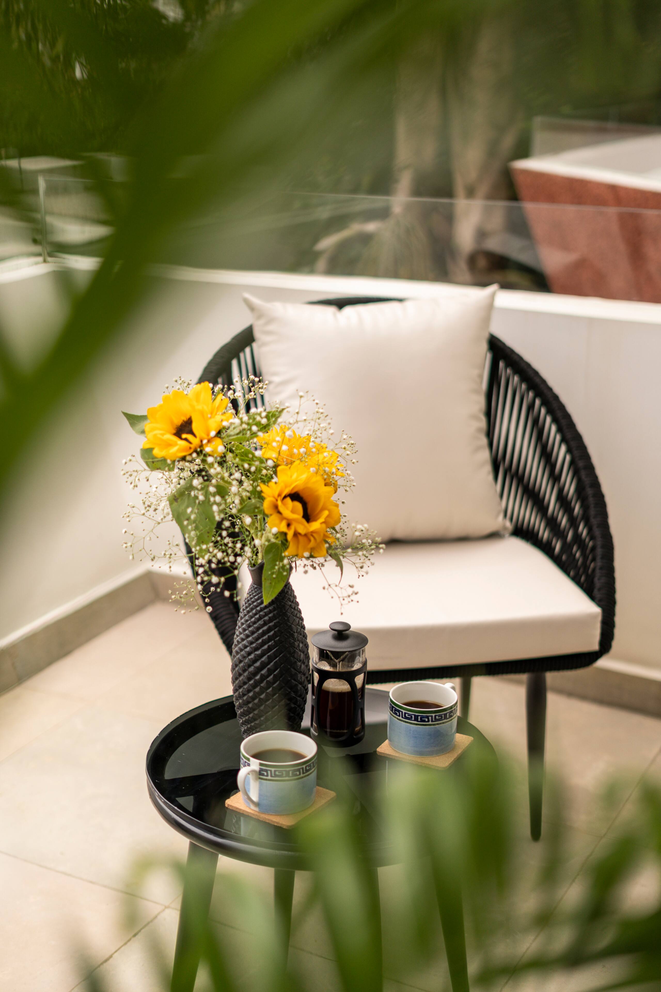 ElVolar 2BHK Apartment w/ Common Pool 5