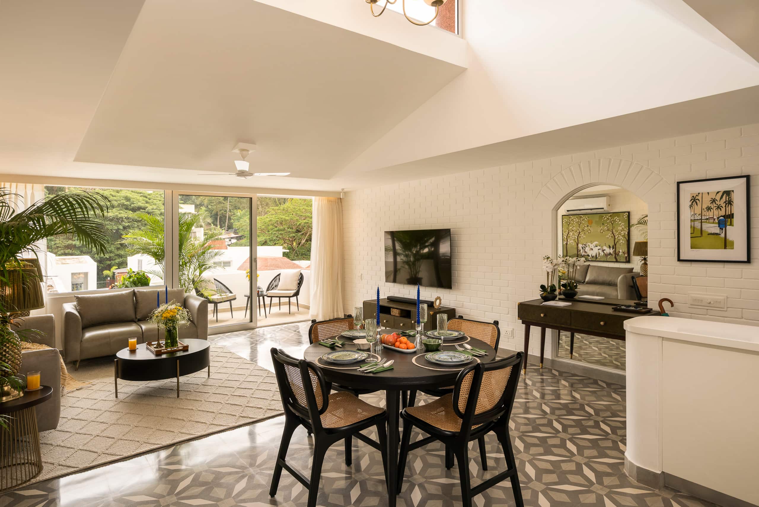 ElVolar 2BHK Apartment w/ Common Pool 6