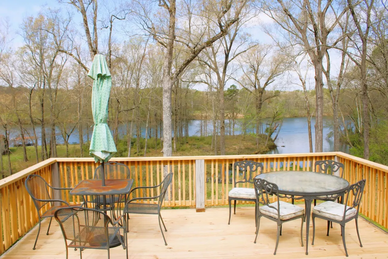 Blue Moon Lake House at Diamondhead Resort 4
