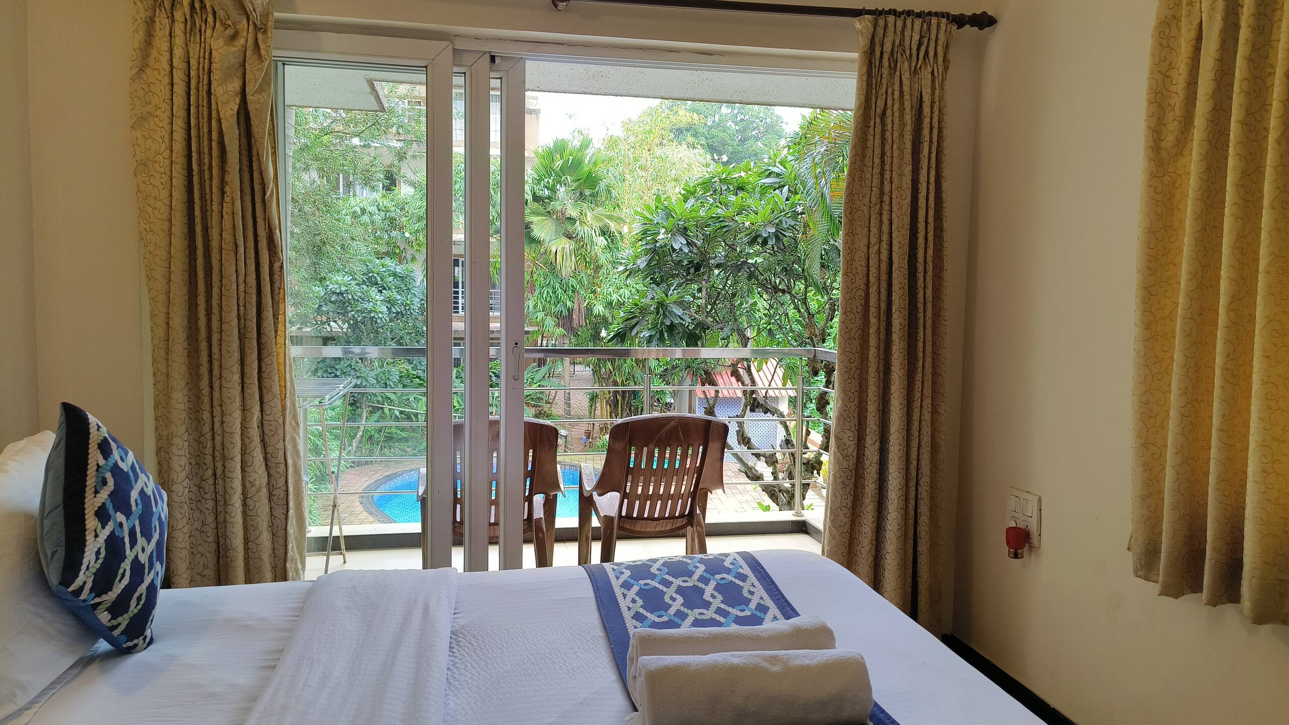 Ivy 1BHK C7 -Pool/5 mins from Tito's/Baga Beach 12