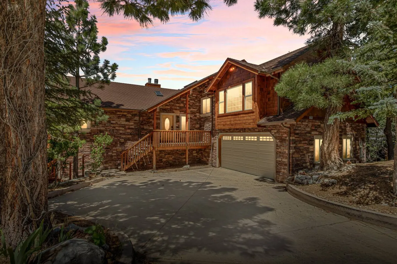 Treetop Oasis, Lux 5BR w Spa, Lake Views & EV — photo 5