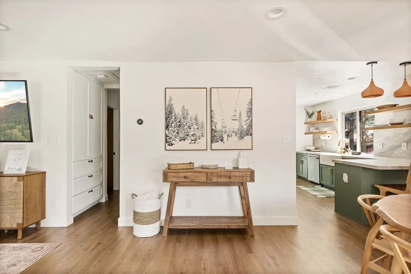 3BR Modern Hideaway w Game Room 15