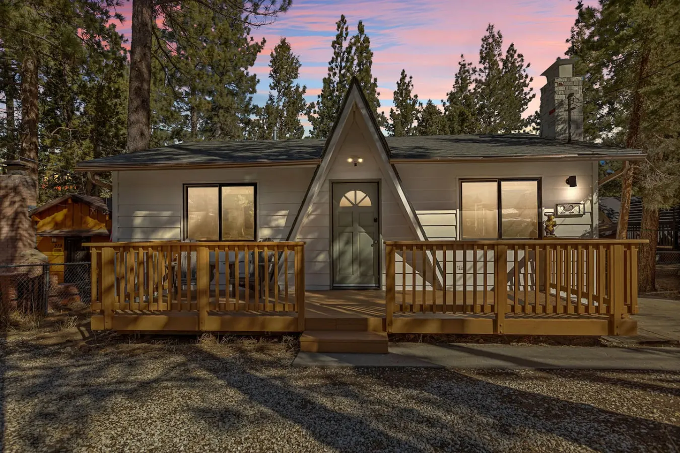 3BR Modern Hideaway w Game Room 5