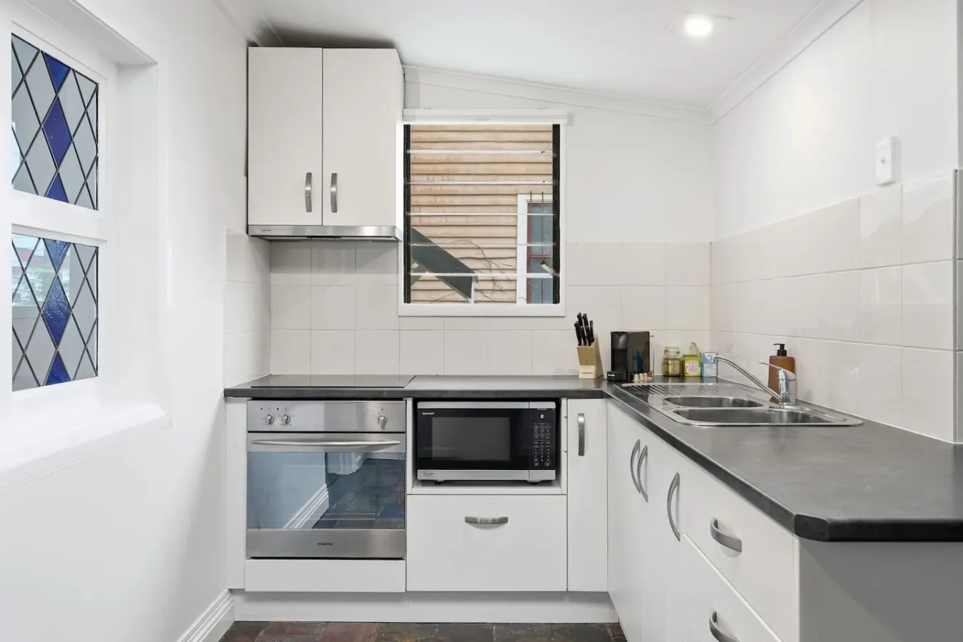 North Hobart Cottage, 1 min to Elizabeth St Eats 12