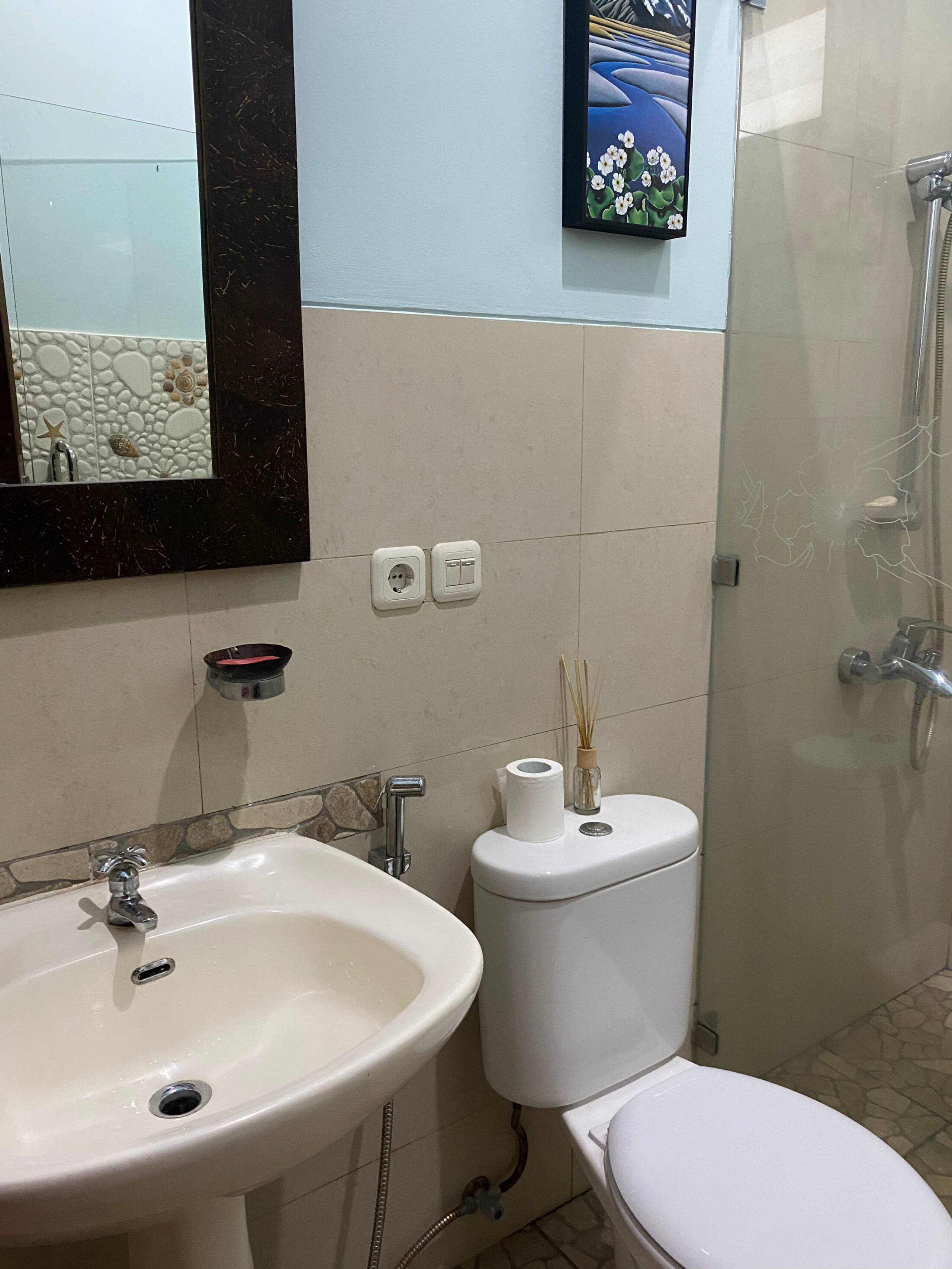 Rumah Mantili is an ideal home-away-from 16
