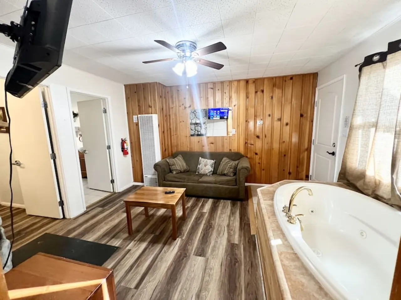 Timber Haven Cabin #1 - Hot Tub 11