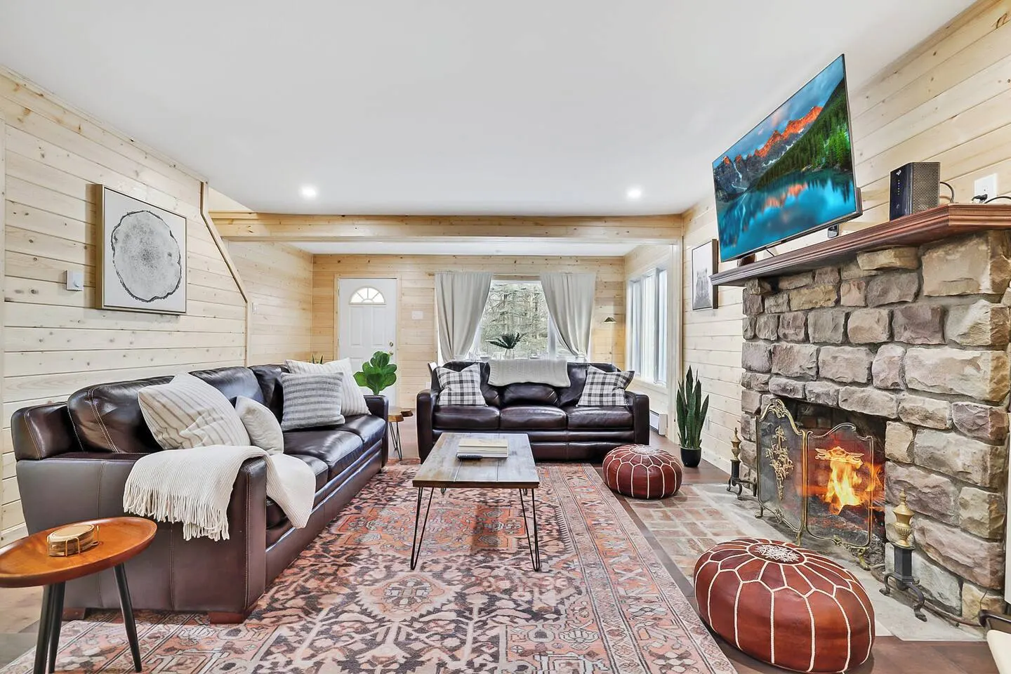 Modern Mtn Escape! HotTub-FirePit-Hammock-Games 17