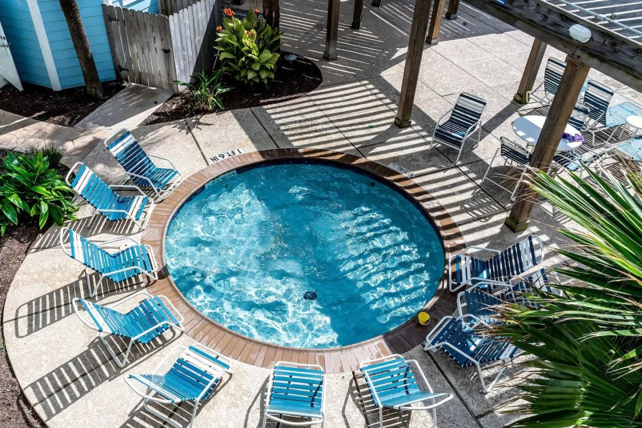 A Beachside Retreat! 5