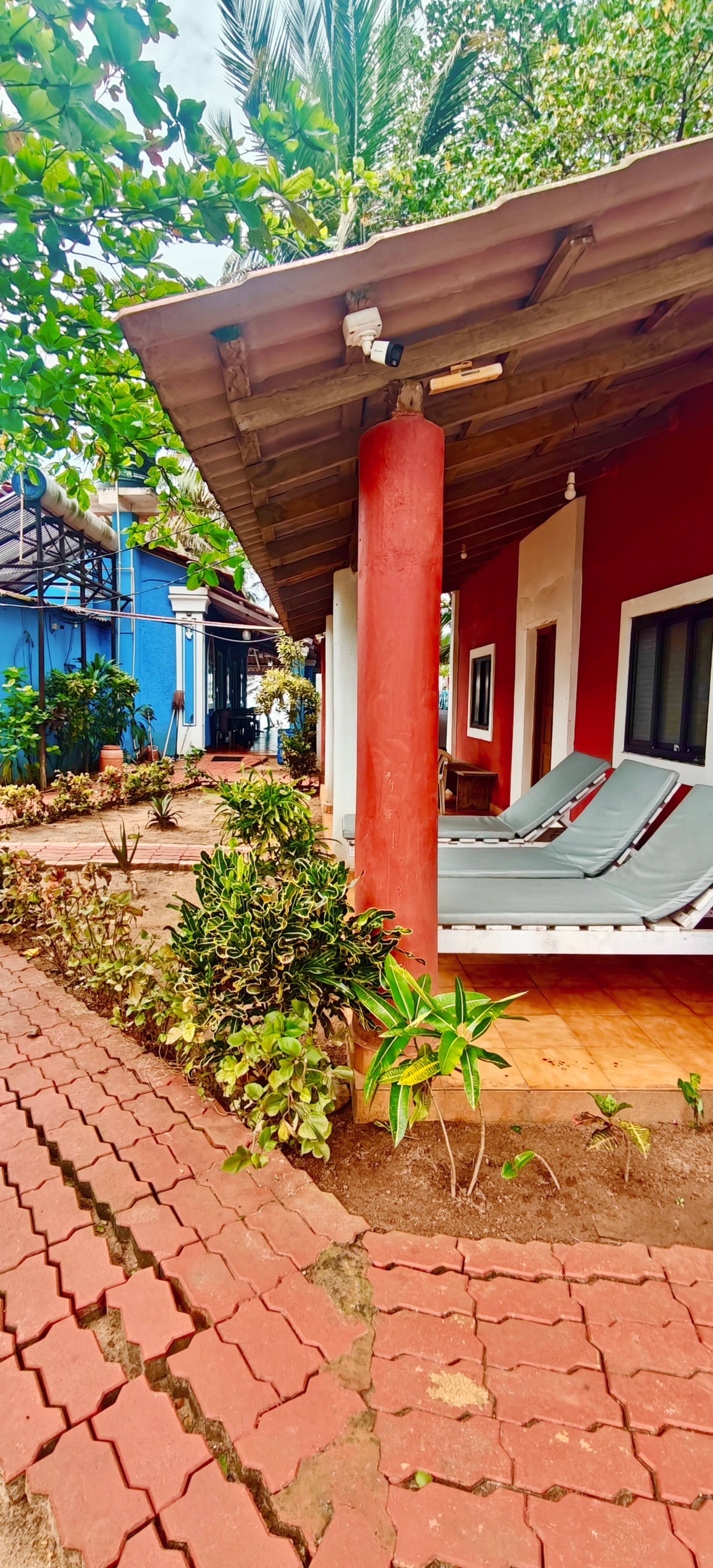 Cozy guesthouse by Anjuna Beach near Curlies Shack 15