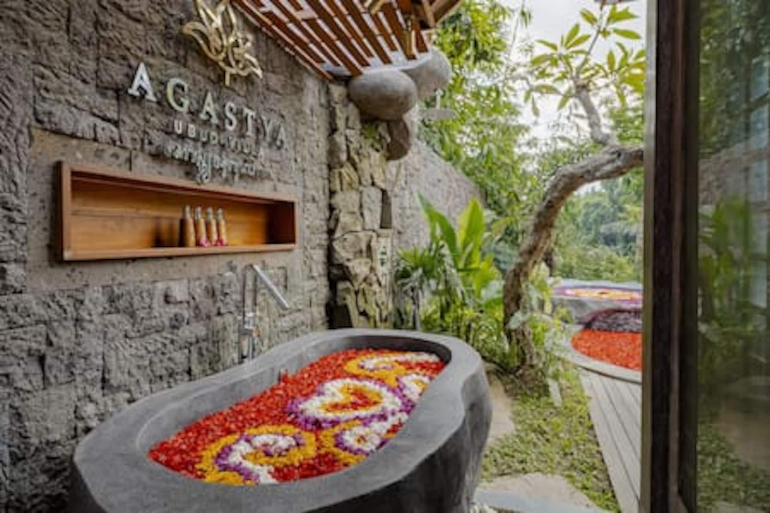Rustic Wooden 1 BR Private Pool Villa 25