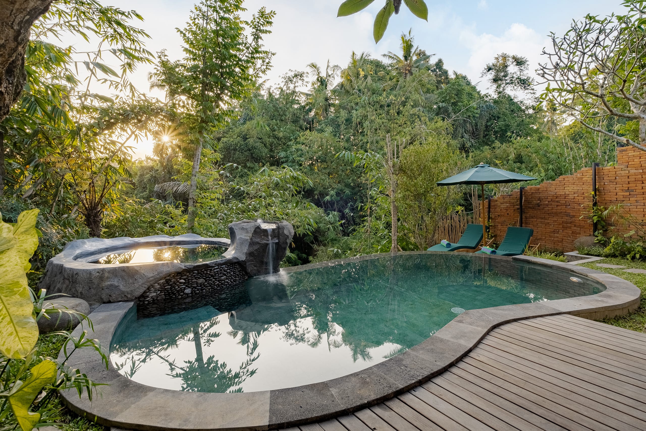 Rustic Wooden 1 BR Private Pool Villa — photo 3