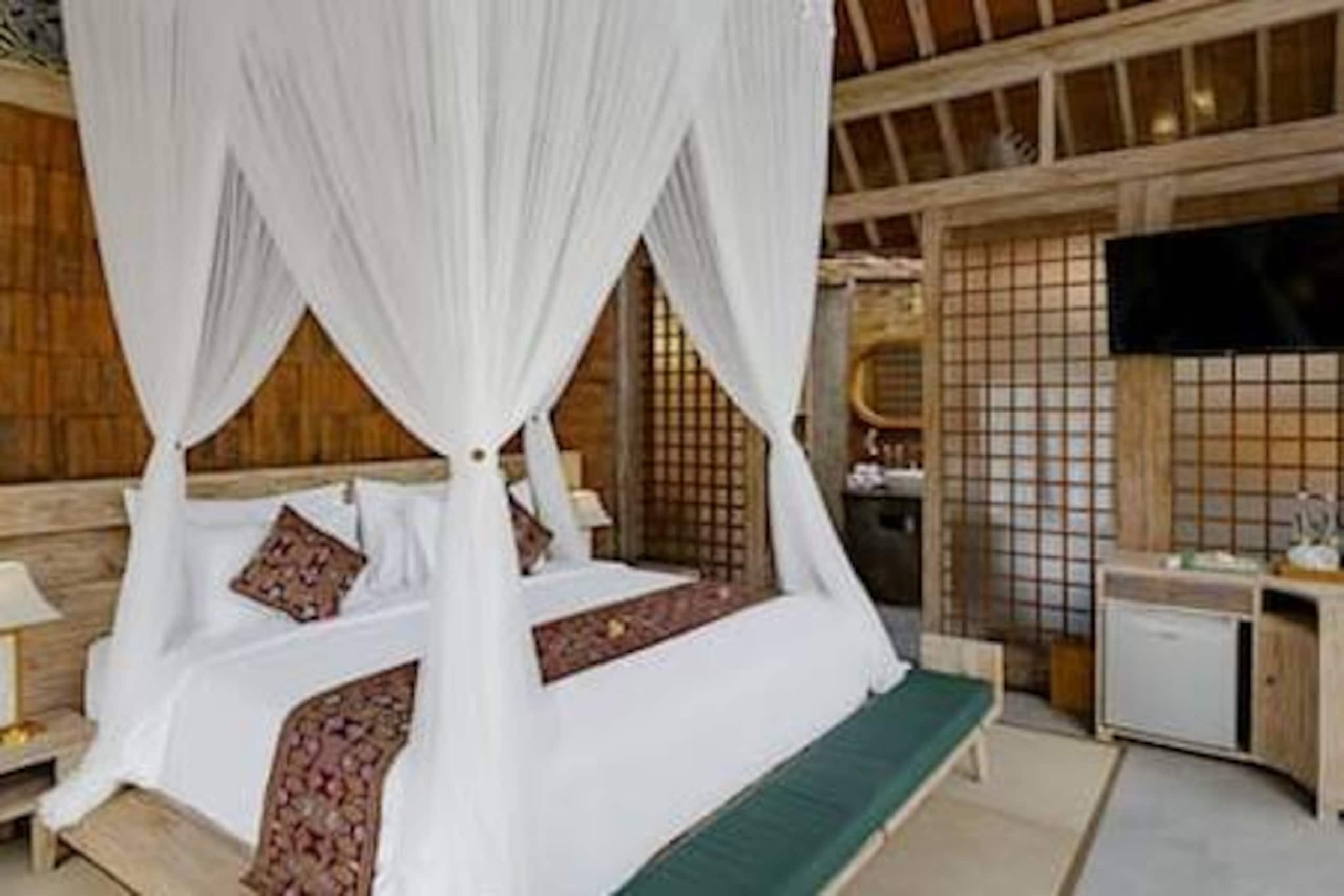 Rustic Wooden 1 BR Private Pool Villa 24