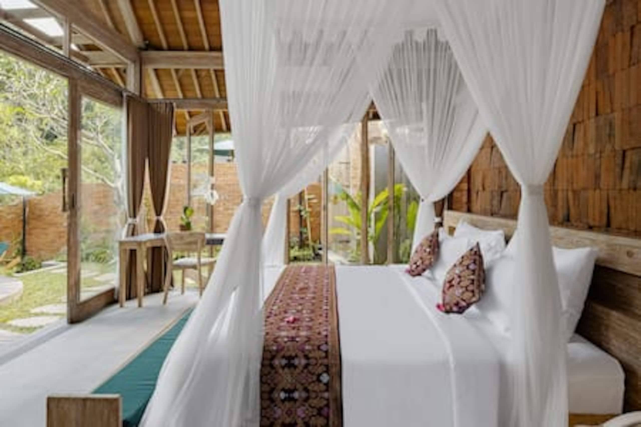 Rustic Wooden 1 BR Private Pool Villa 11