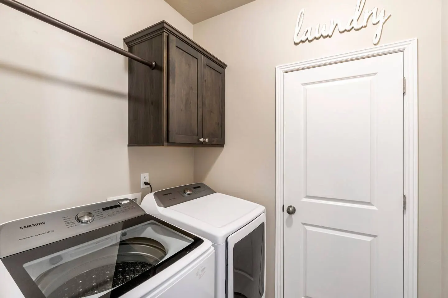TJ Rancher Home, Wifi, King Beds 16