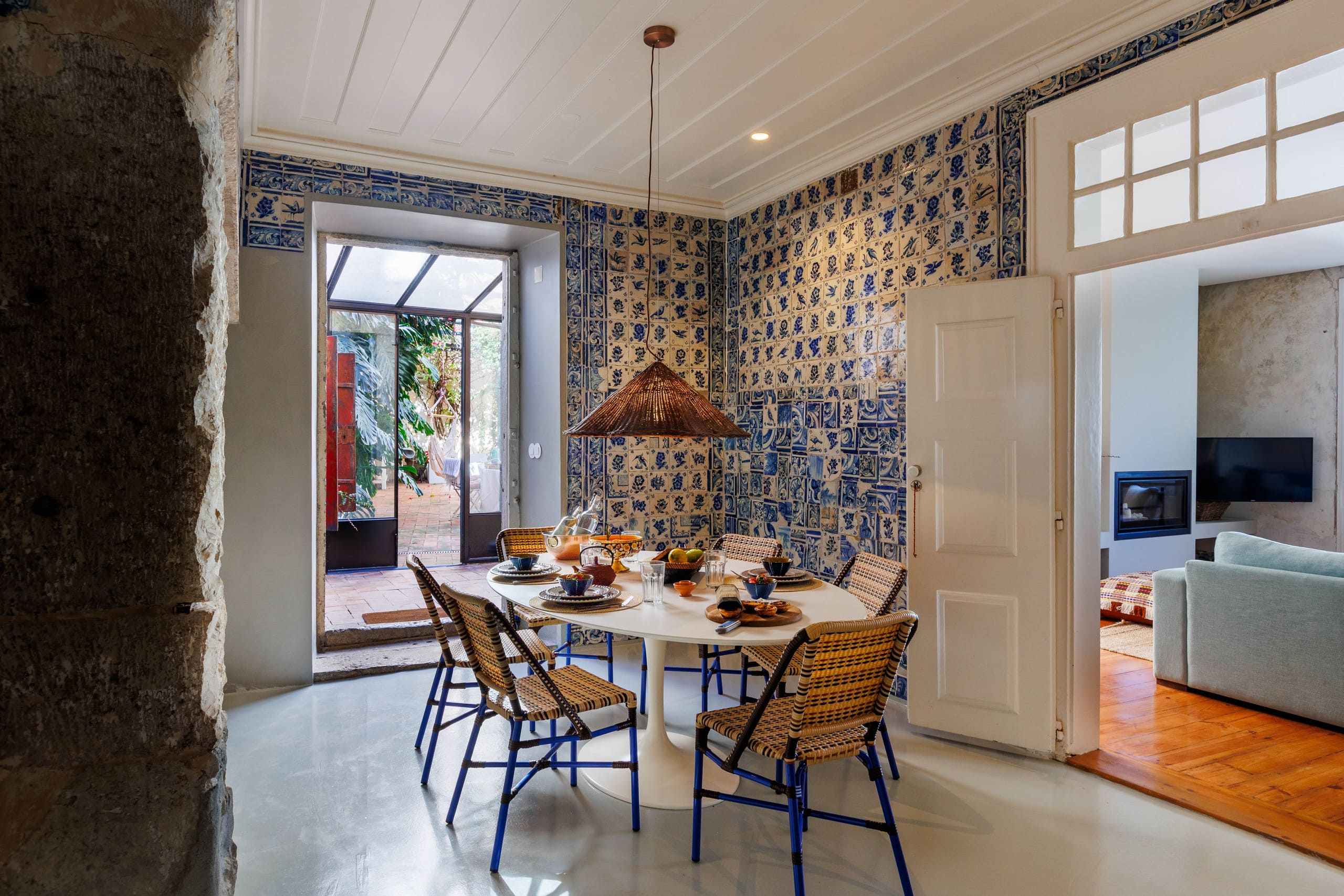 Charming Apt Heated Pool & Private Garden 3