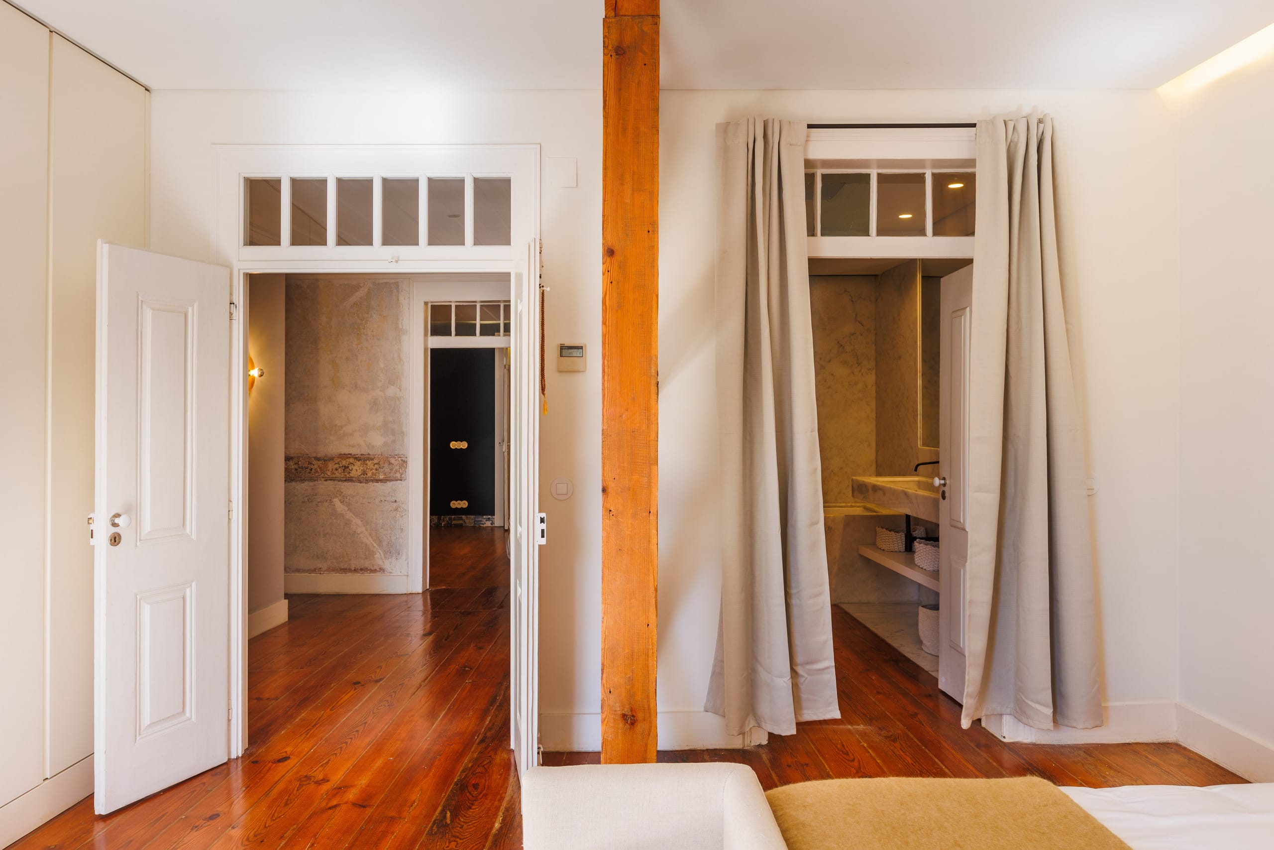 Charming Apt Heated Pool & Private Garden 35