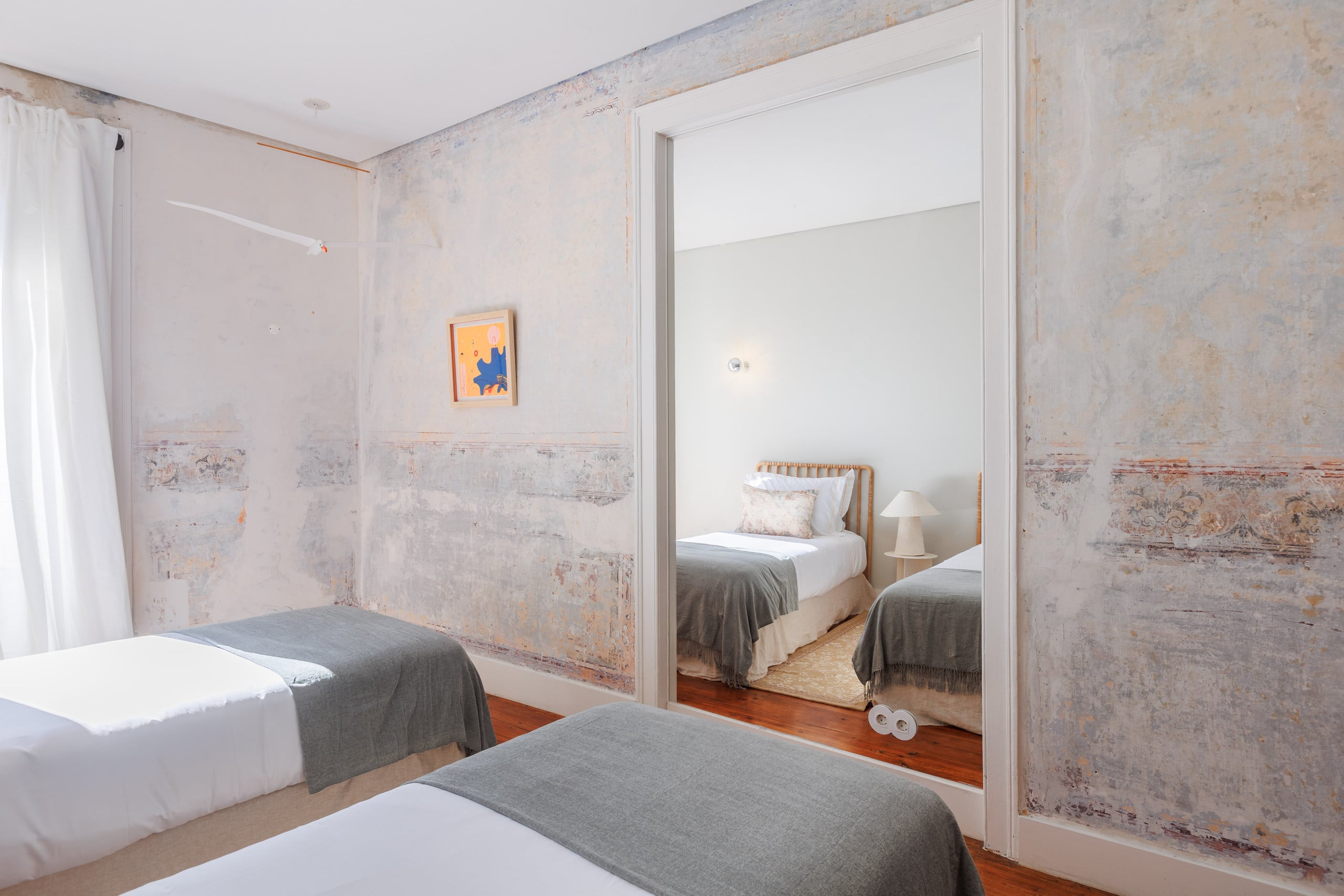 Charming Apt Heated Pool & Private Garden 32
