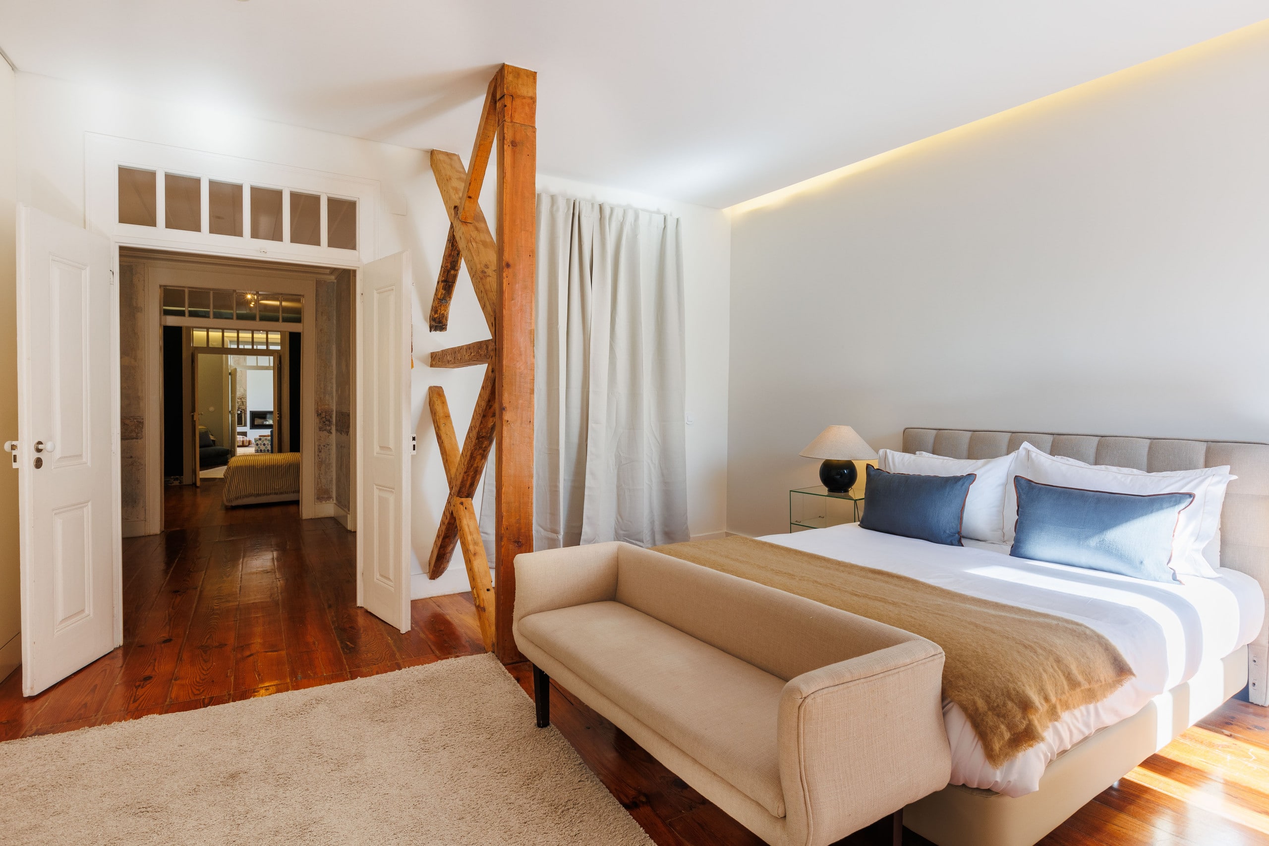 Charming Apt Heated Pool & Private Garden 4