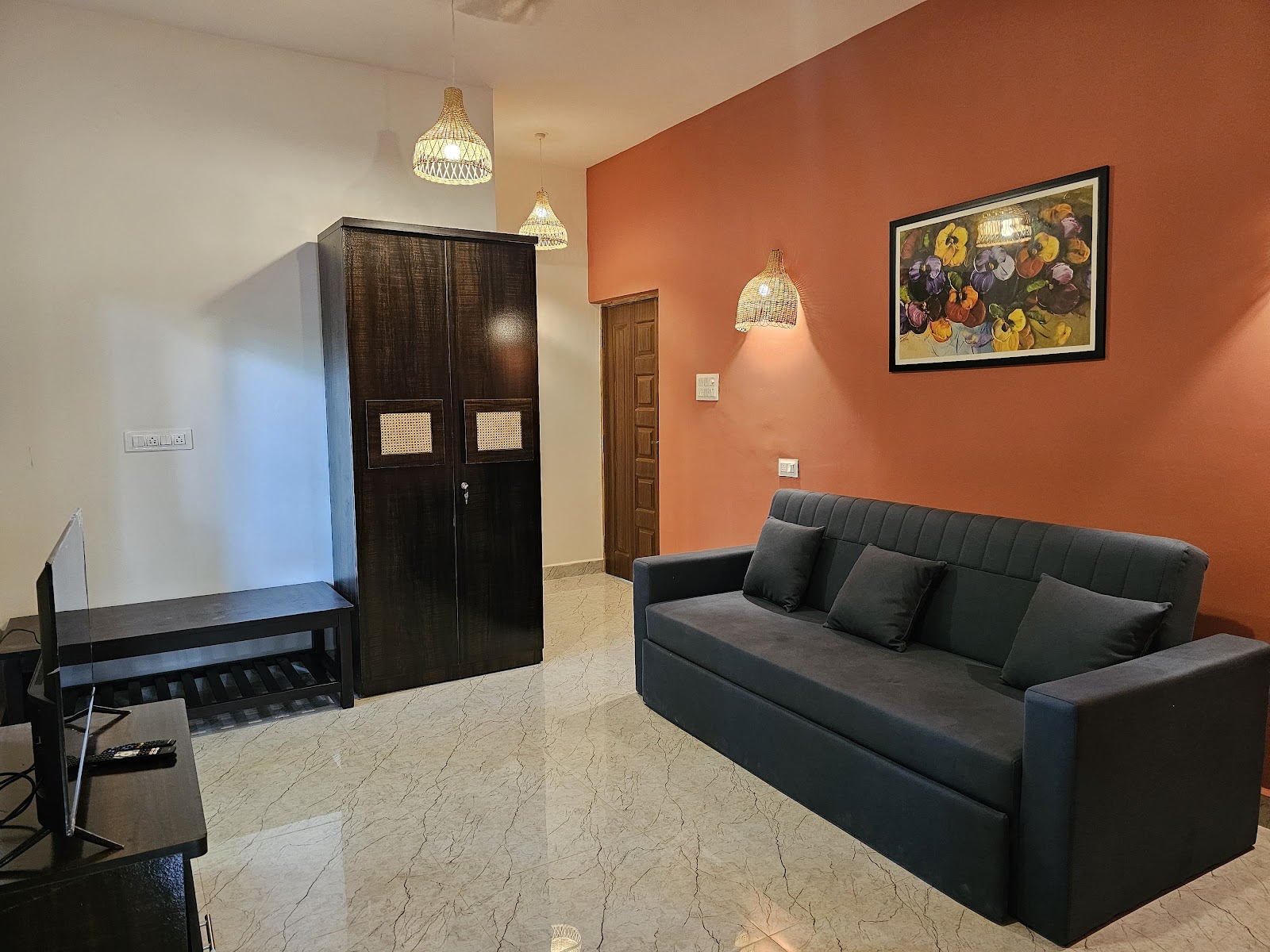 3.5BHK Villa w/ Terrace Jacuzzi & Pool near Anjuna 6
