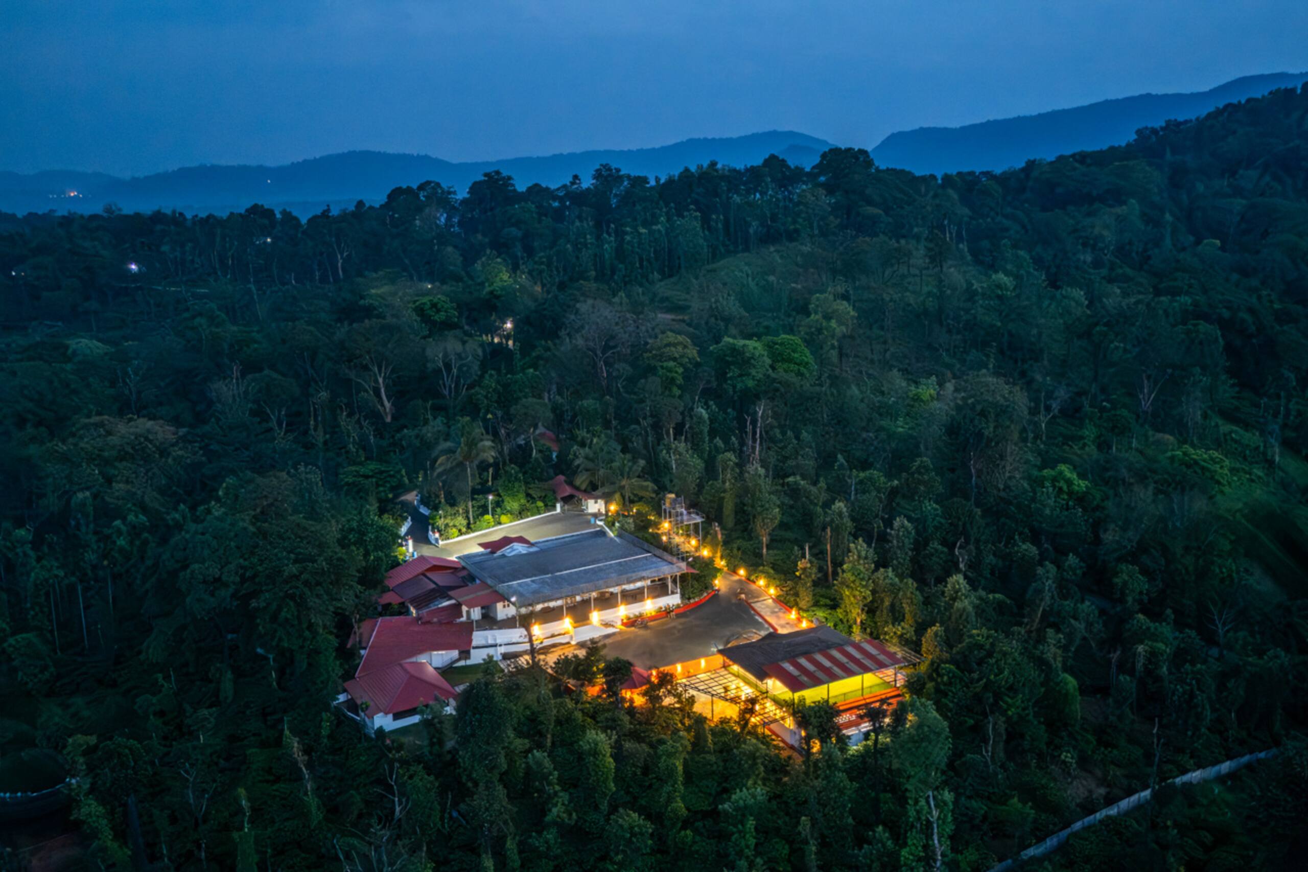 4BR|Forest Escape+Bonfir|StayVista| Hermitage@Ooty — photo 5