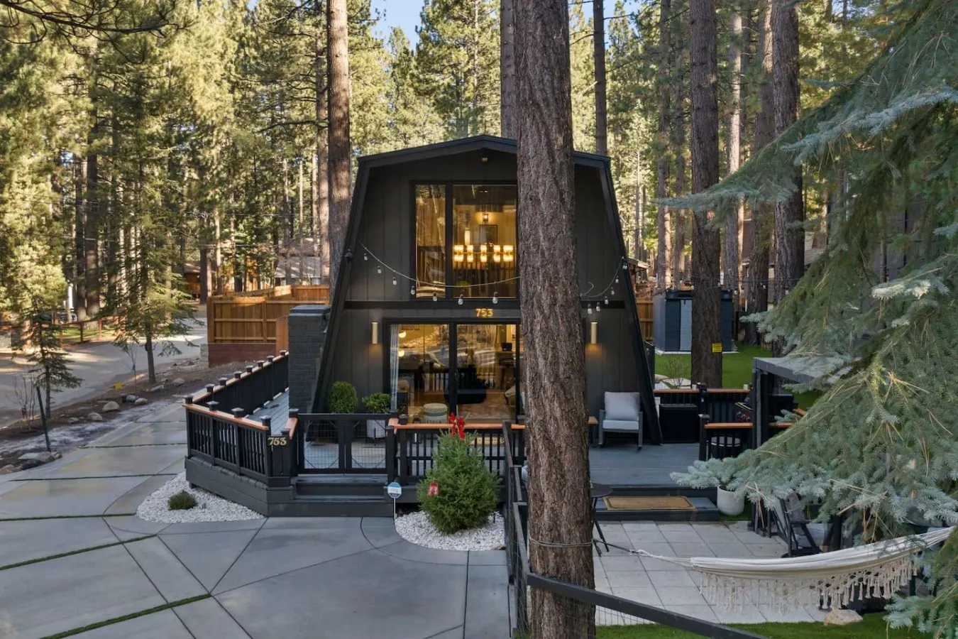 Serenity Cabin, Walk to Slopes, Hot tub, Fire Pit 6