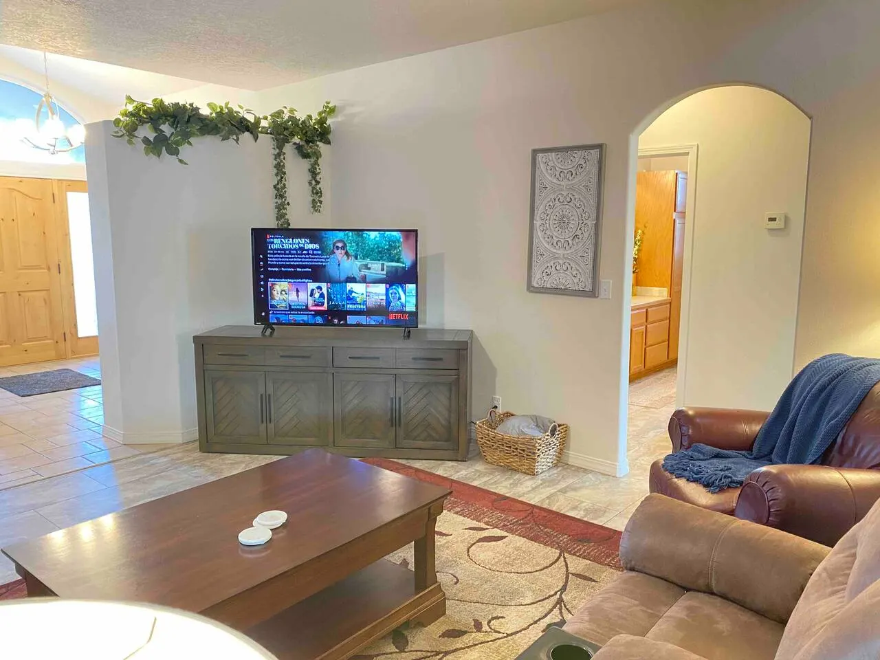 Spacious King Suite BBQ Large Garage Quiet 18