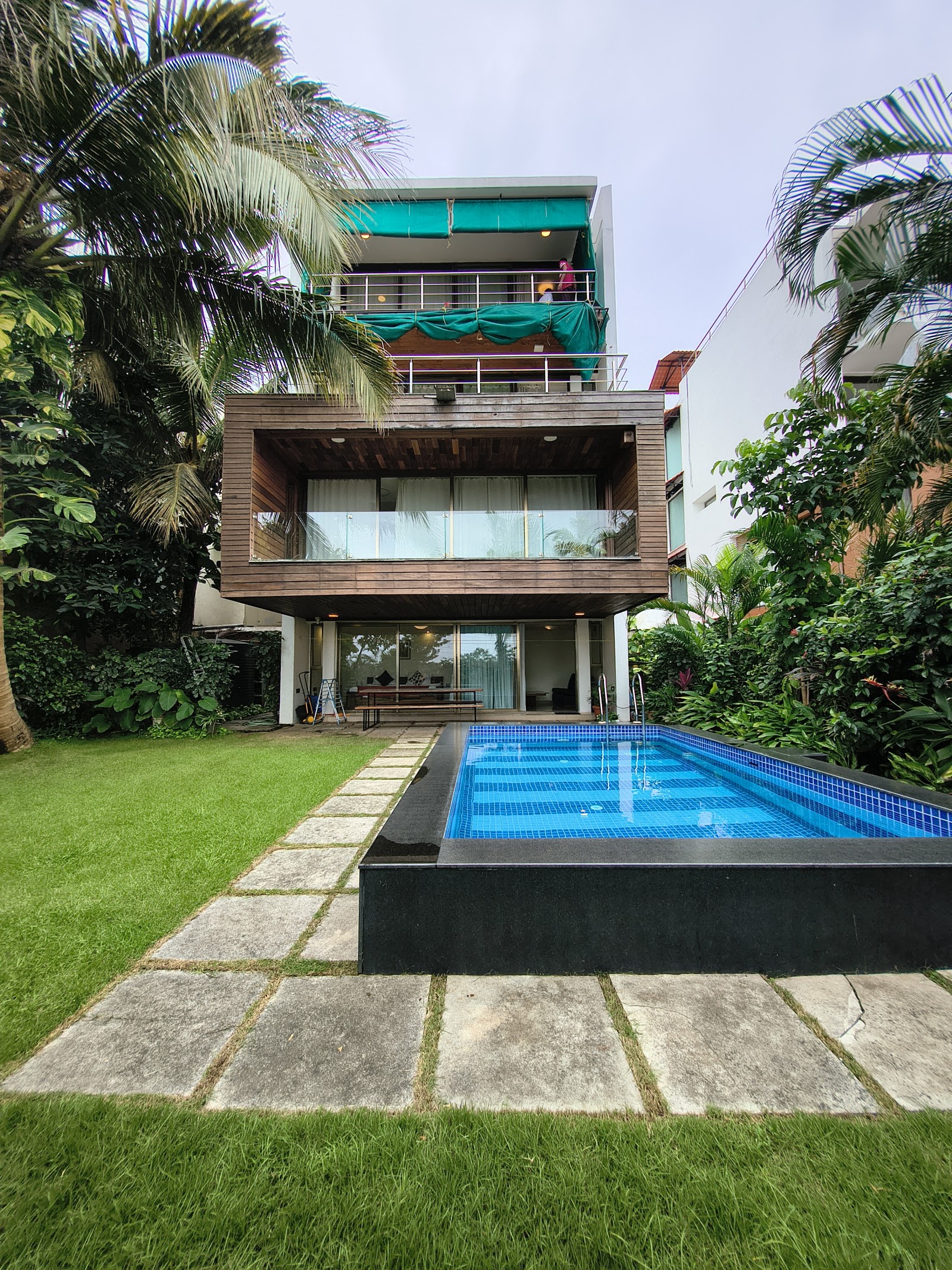 SeaView by Roamigo Stays 4BHK pvt Pool Reis Magos