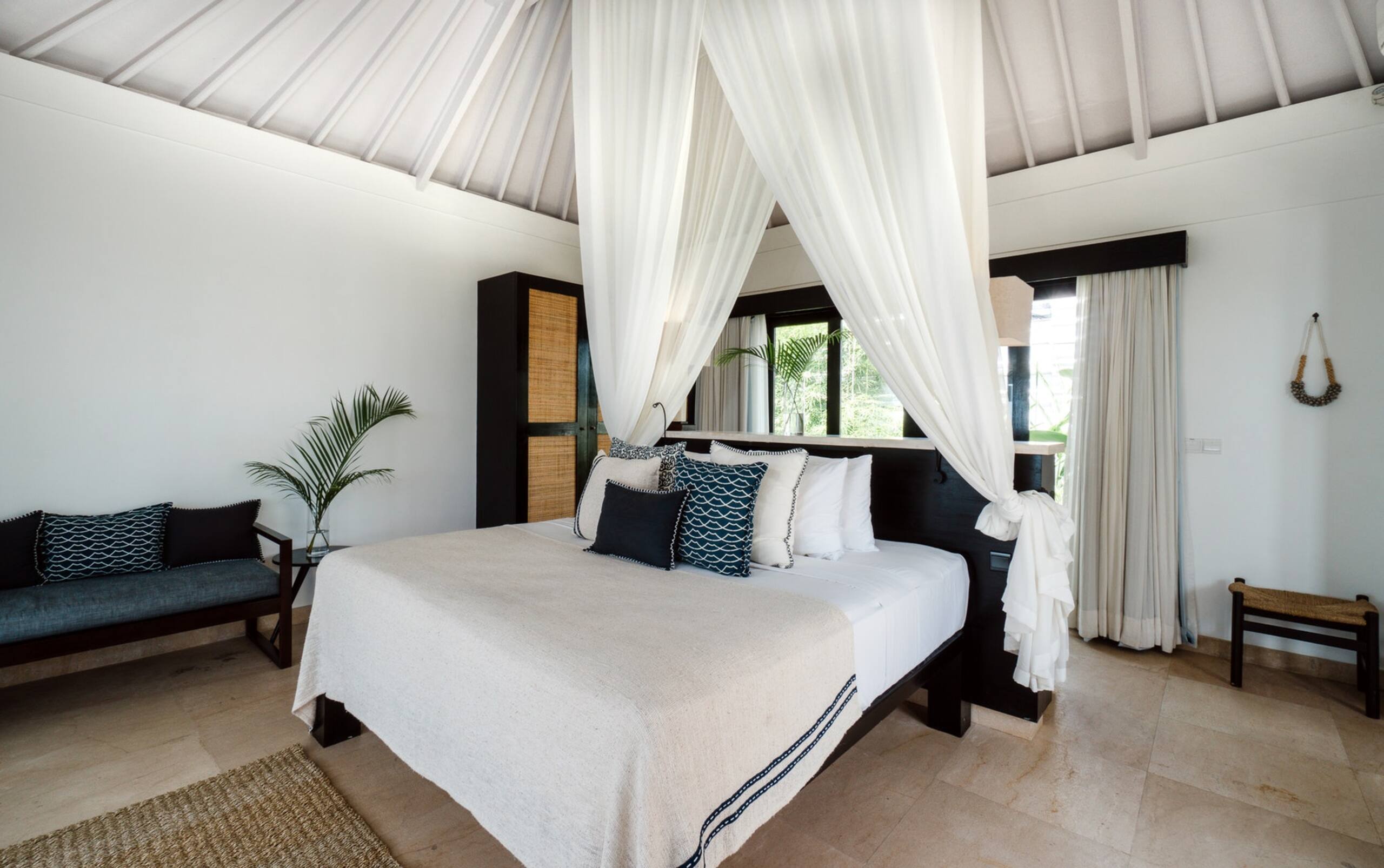 Batu Karang - Superior 1BRV with Plunge Pool 8