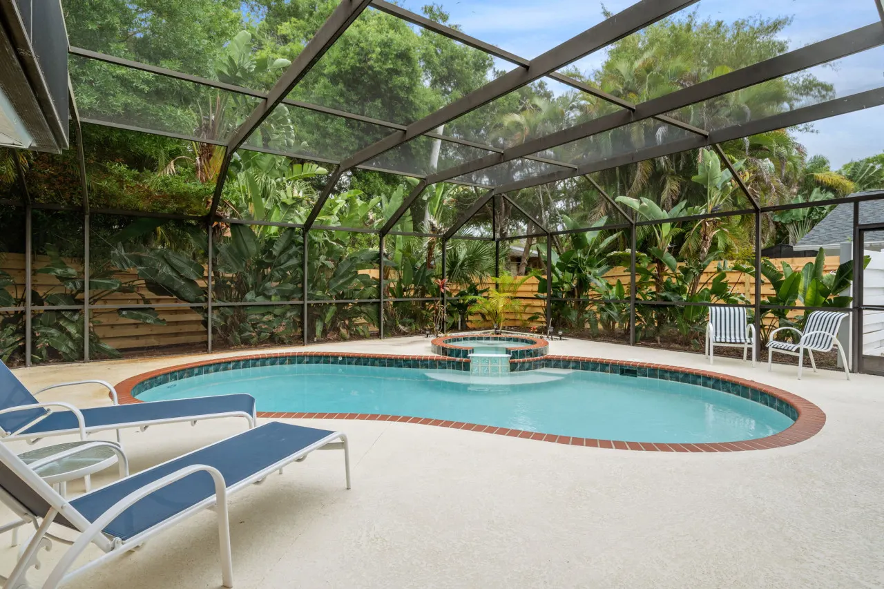Tropical Retreat near Sarasota Downtown