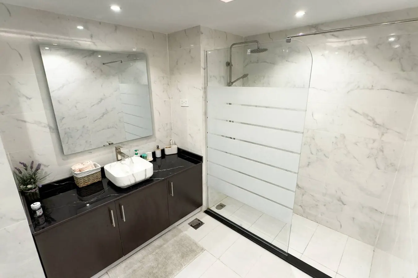Jumeriah Lake Tower - Lake View - 2 Bedroom (JLT) 7