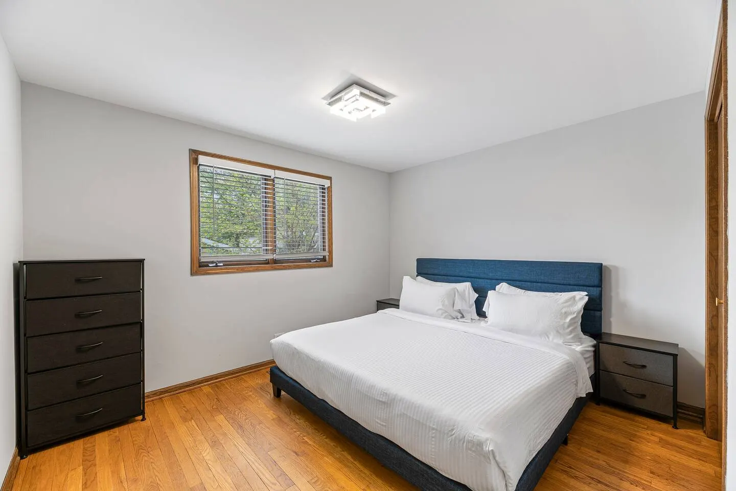Fabulous 3 Bedroom in the Heart of North Center 8