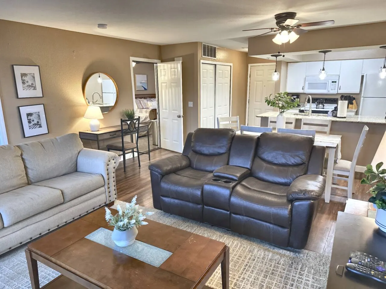 Sunroom & Pool 3 Min Branson Strip, Golf View! 1