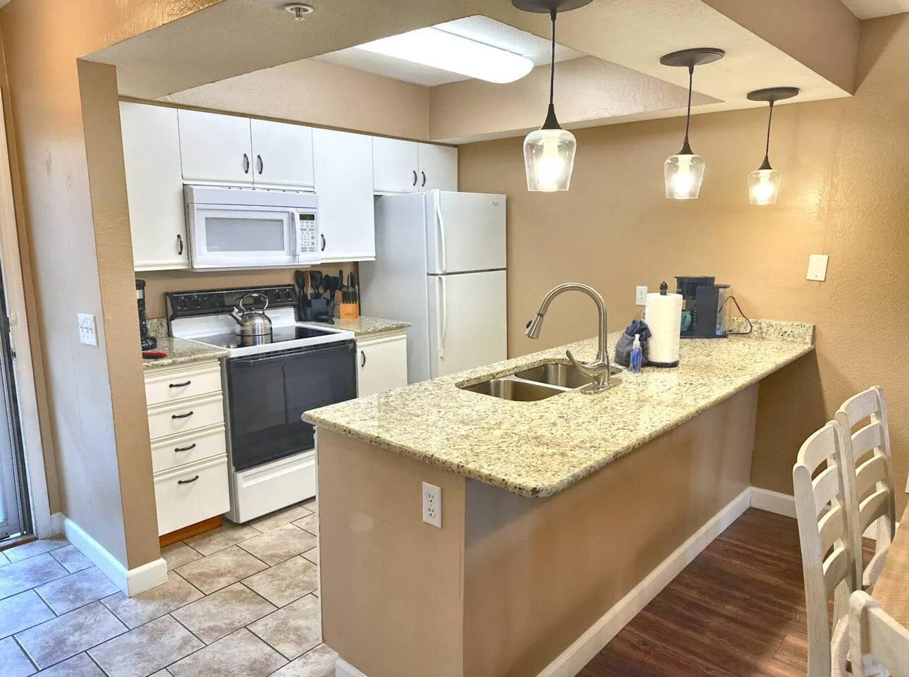 Sunroom & Pool 3 Min Branson Strip, Golf View! 14