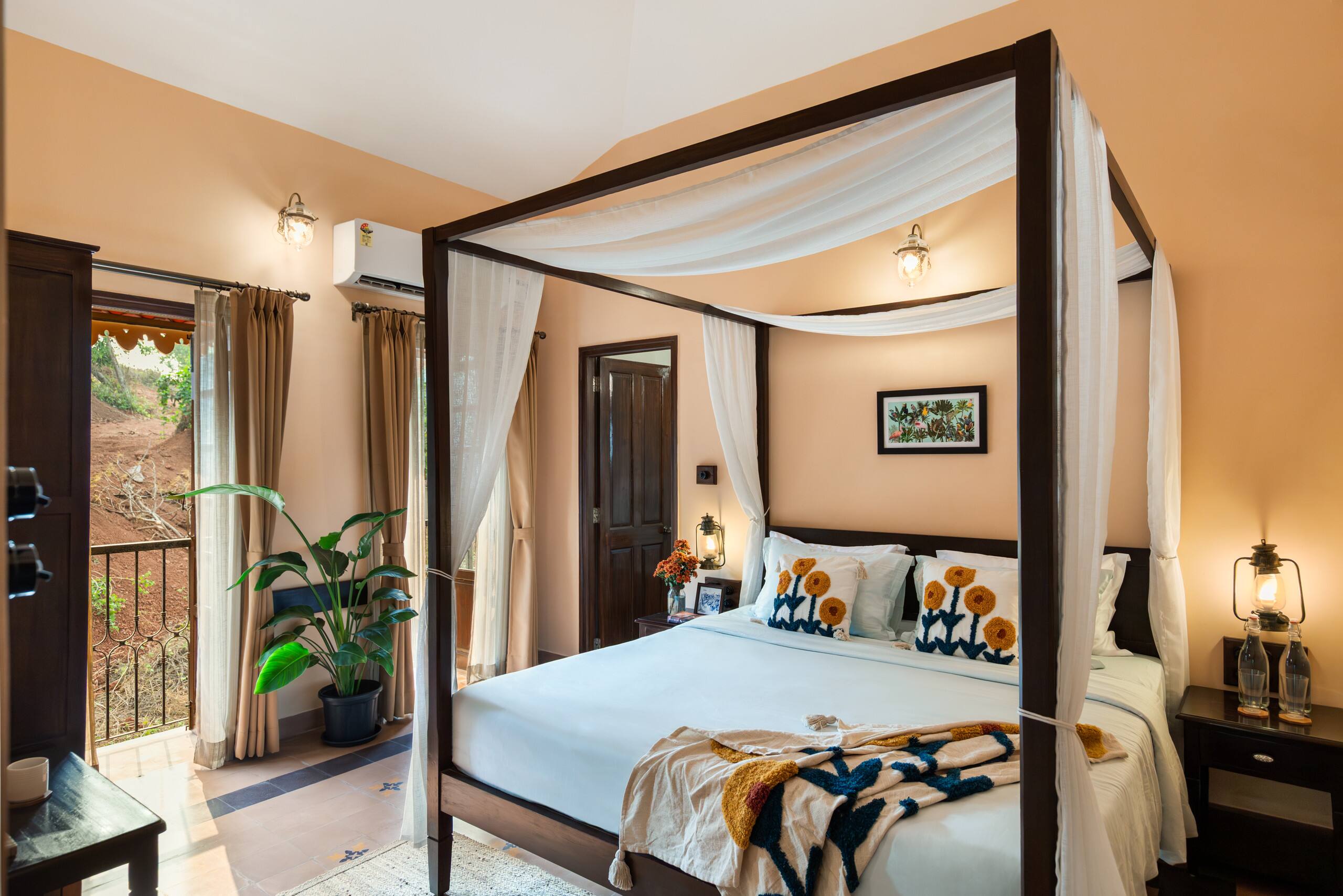 Portuguese style 4bhkI Pvt PoolI5 mins baga beach 31