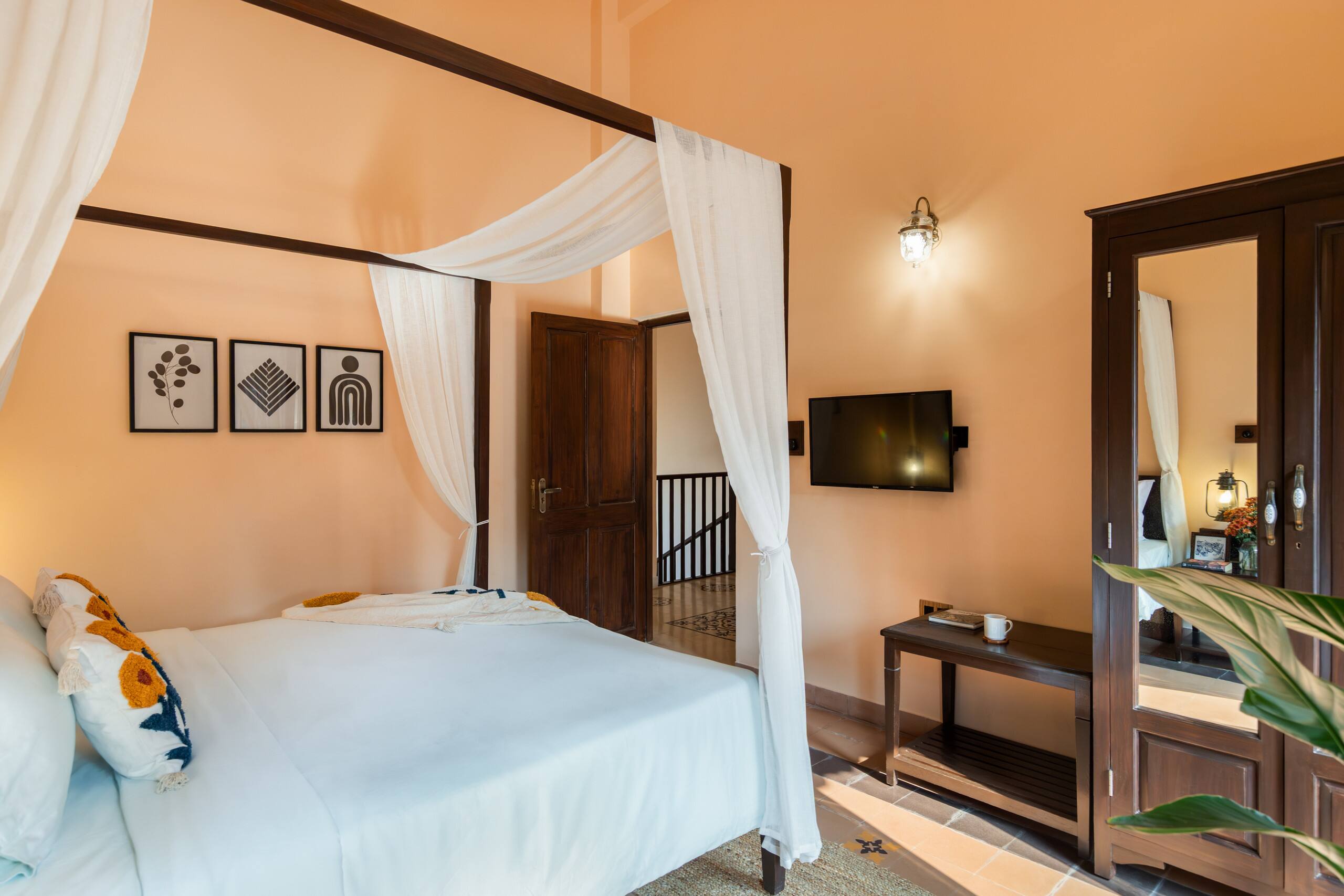 Portuguese style 4bhkI Pvt PoolI5 mins baga beach 32