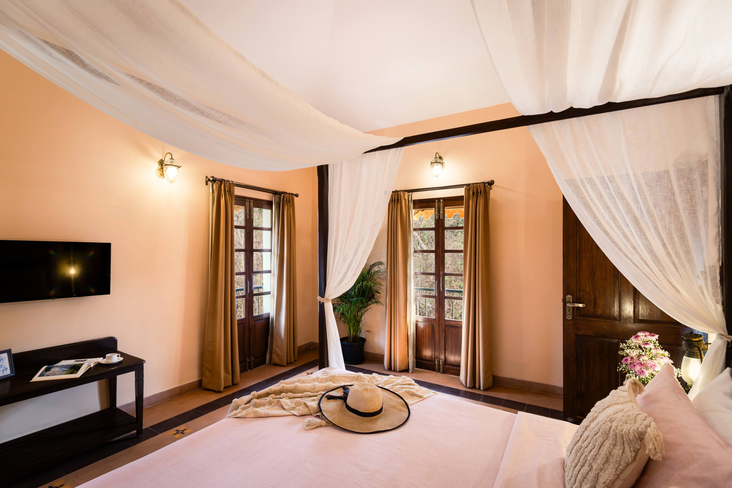 Portuguese style 4bhkI Pvt PoolI5 mins baga beach 29