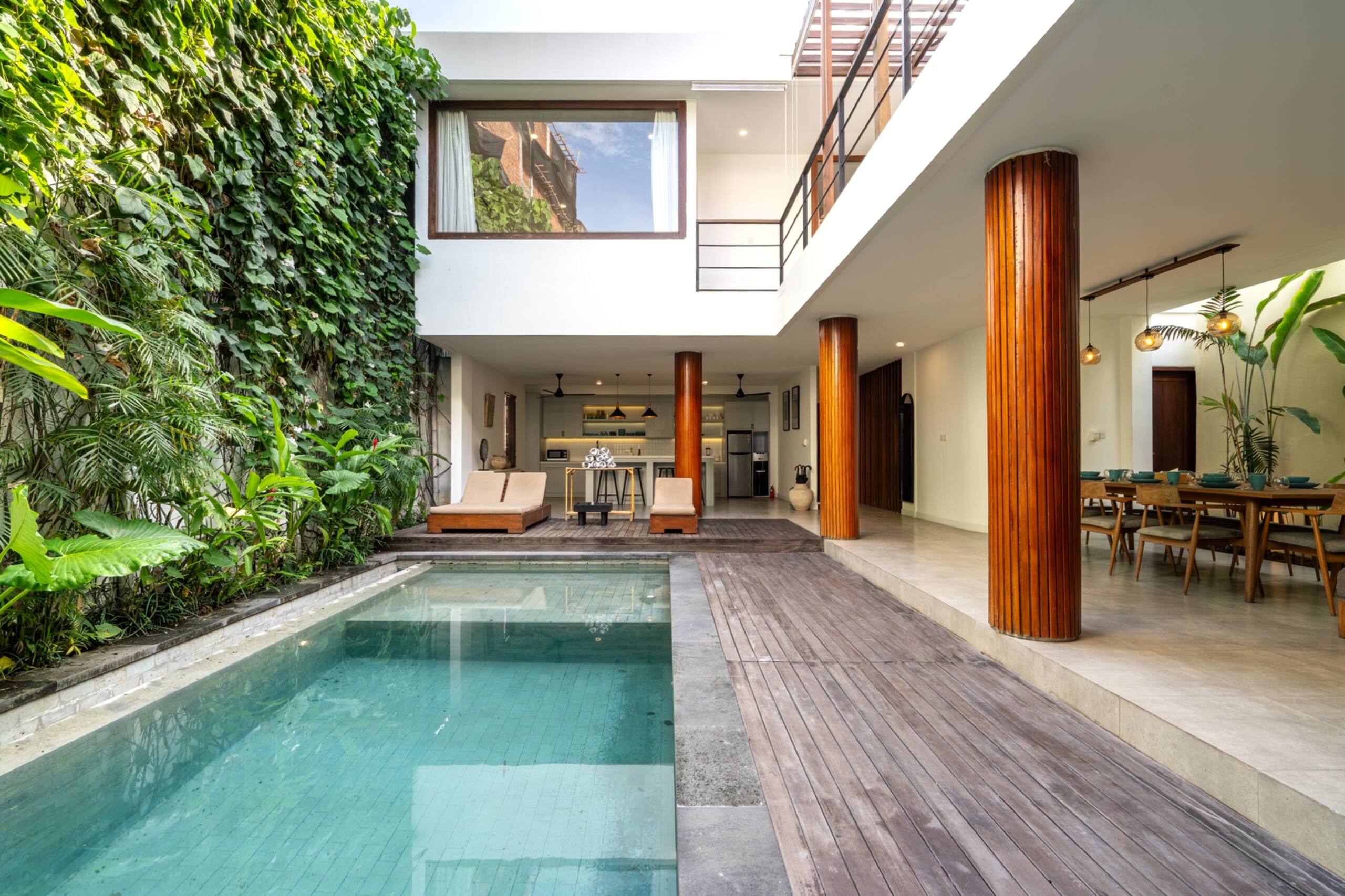 Green Moon 2 - 4BR with Pool and Rooftop, Berawa 6