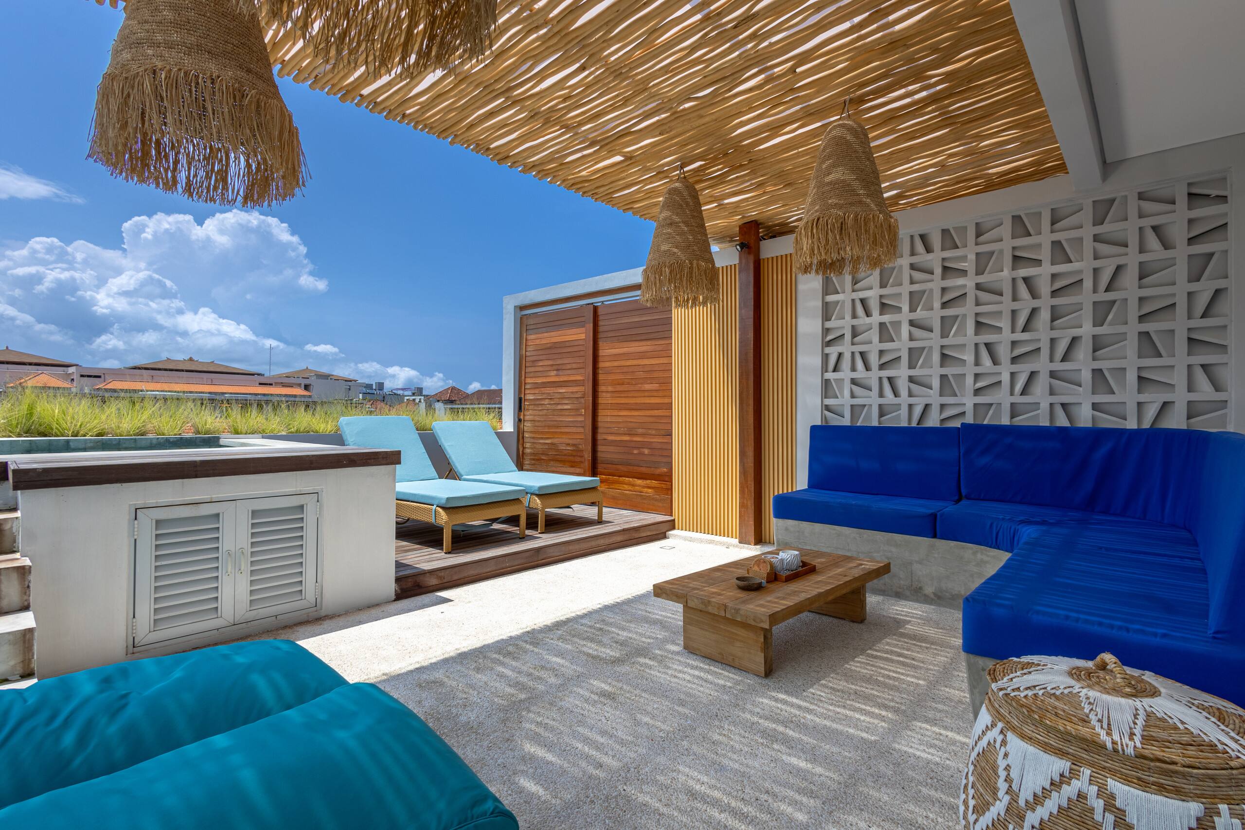 “Luxury 8BR Villa in Legian” 8