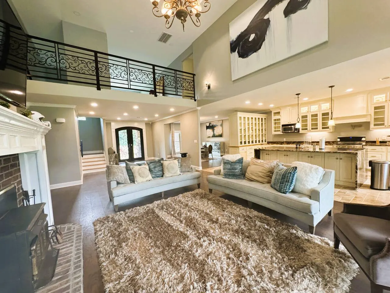 Luxe at Pinnacle 9