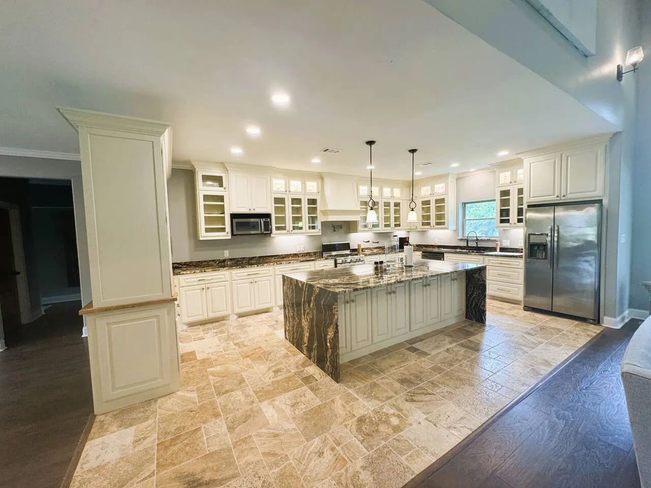 Luxe at Pinnacle 8