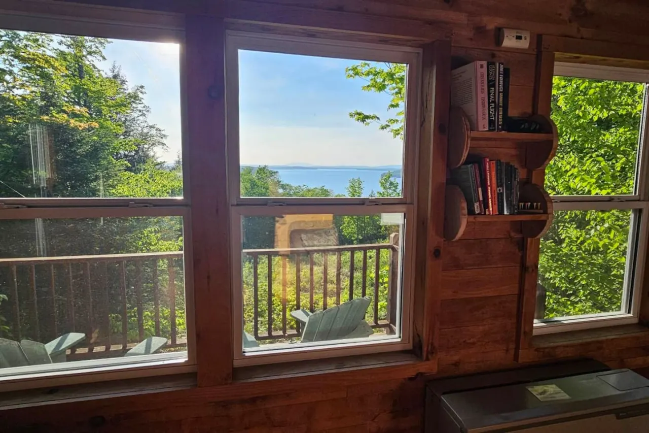 Kineo Cabin 9