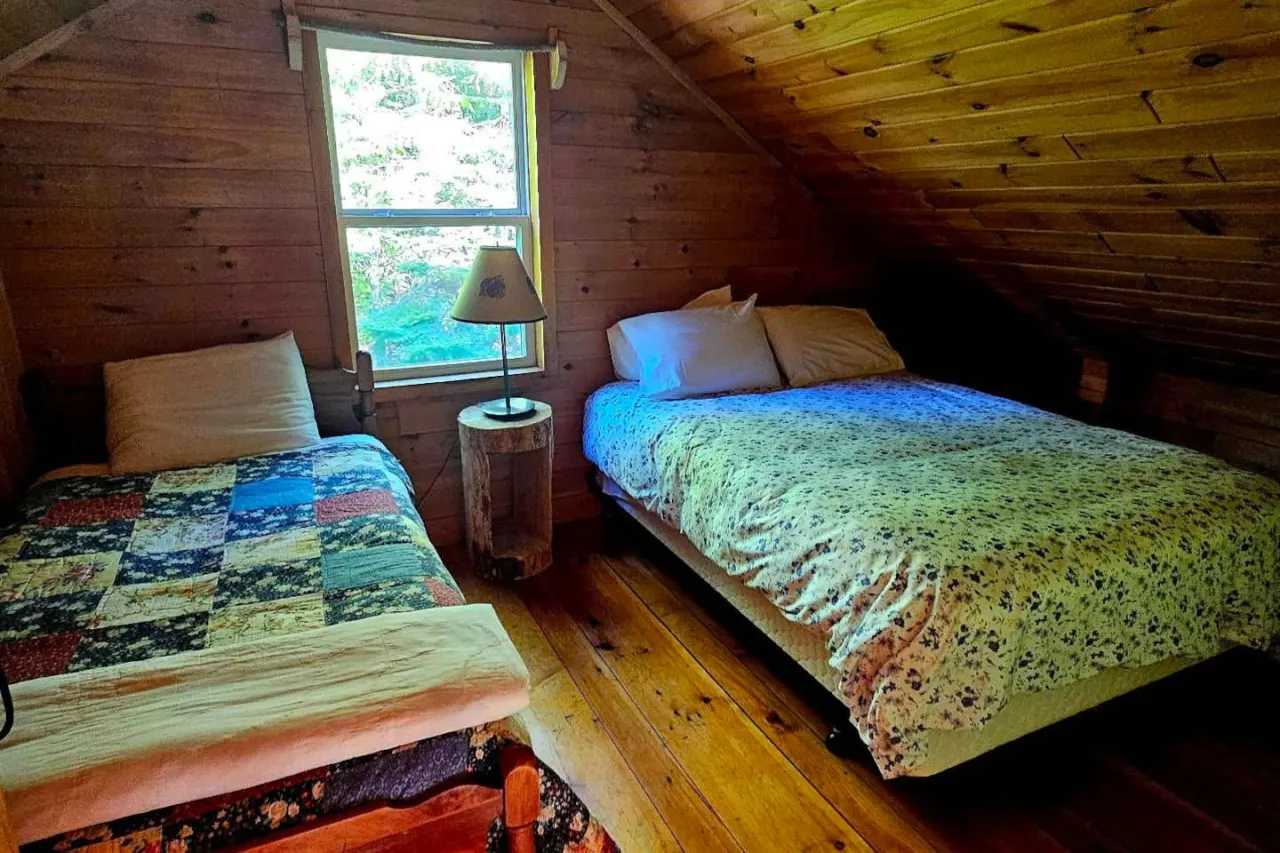 Kineo Cabin 15