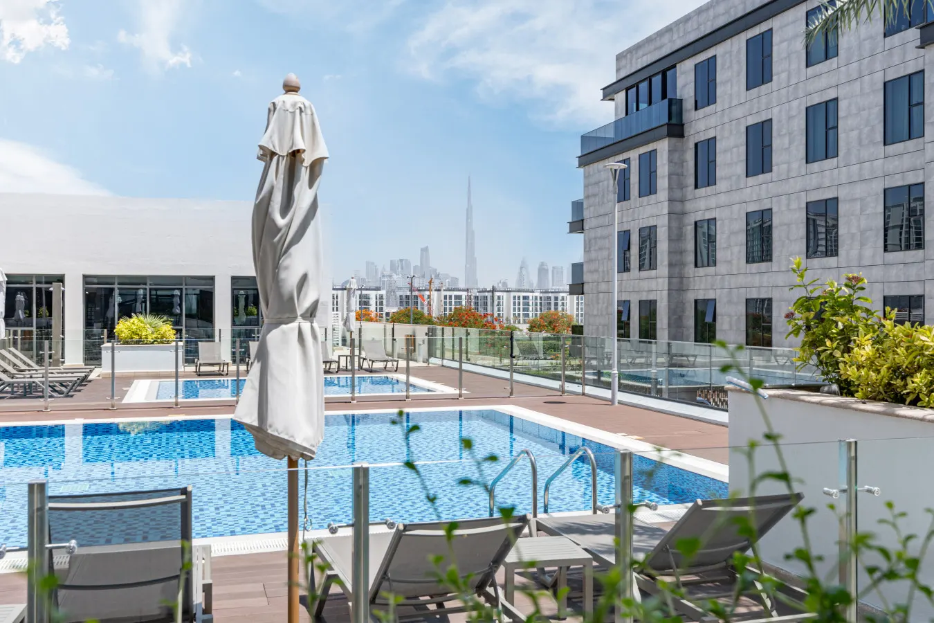 Modern Family Home w/ Dubai Skyline Views 3