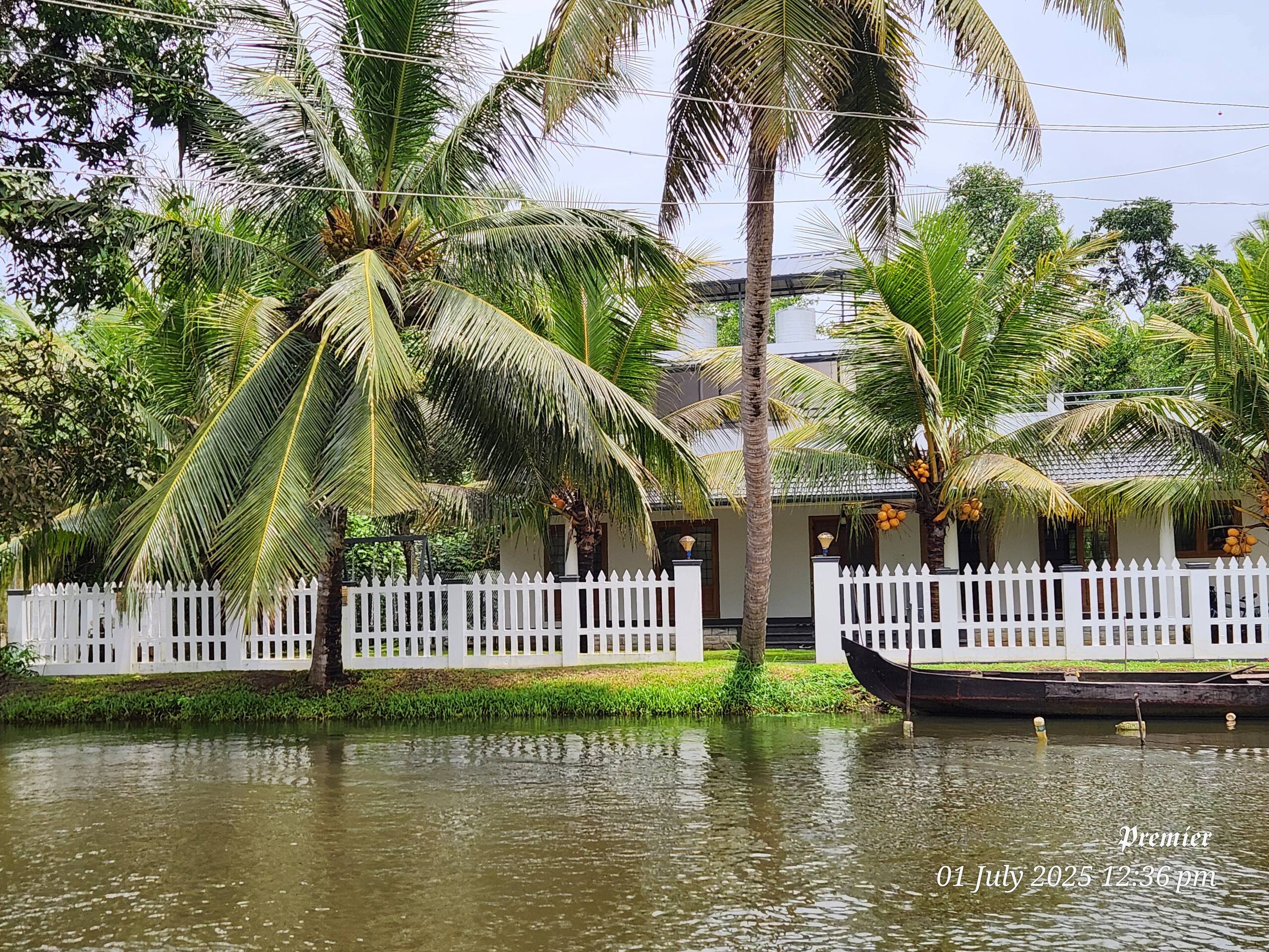 Swasthi Villa - River Front House 4